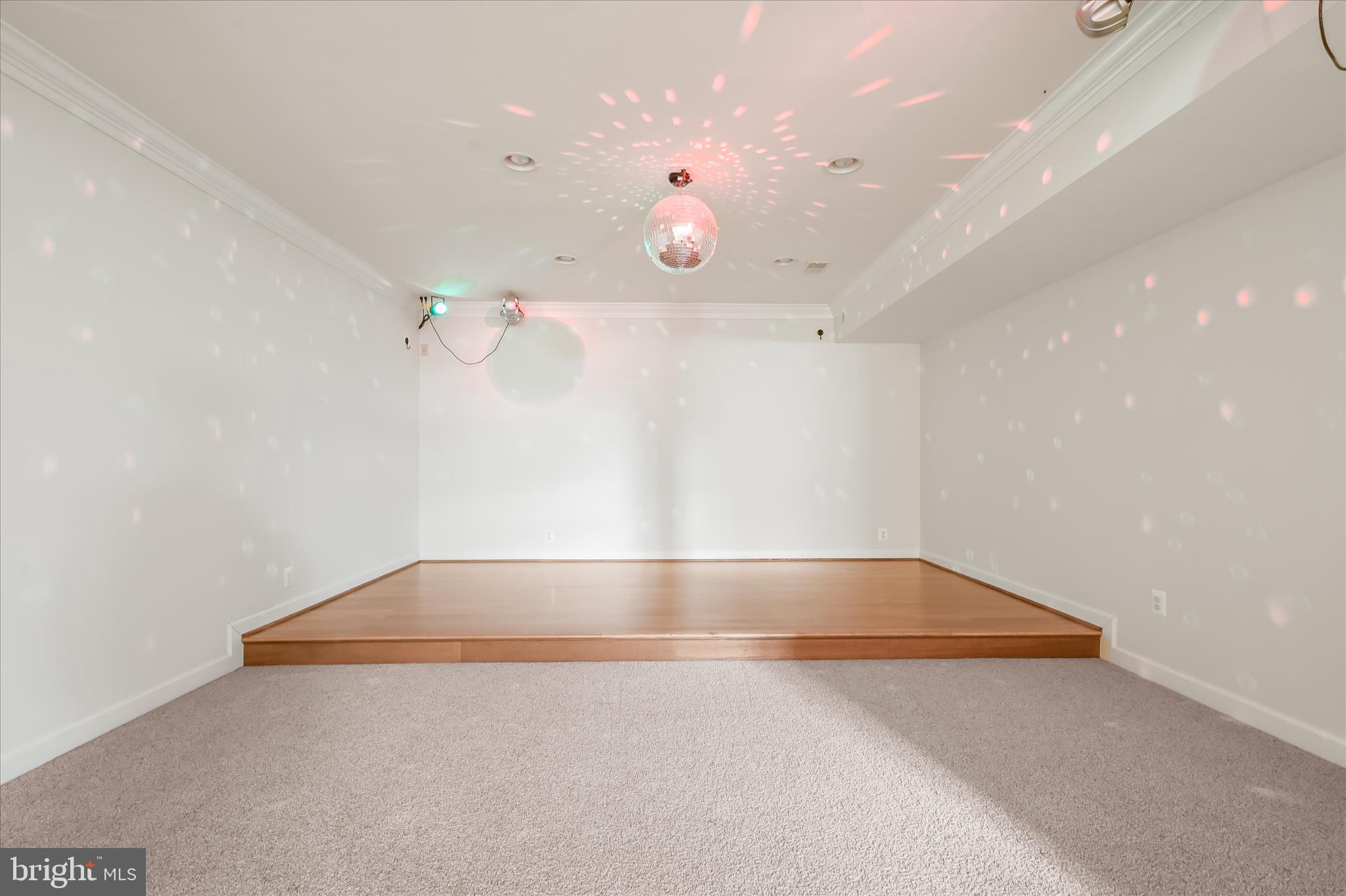 WOODLANDS AT NOTTINGHAM - Residential