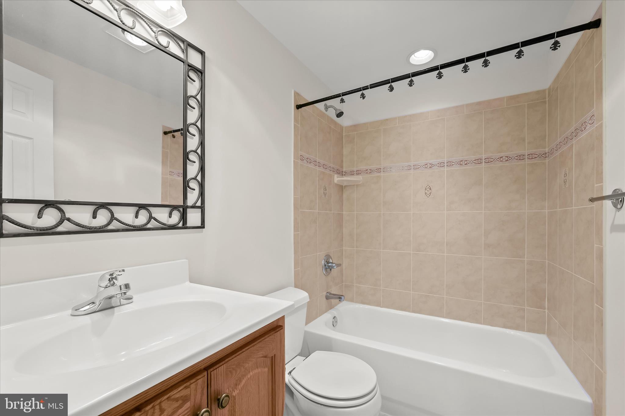 WOODLANDS AT NOTTINGHAM - Residential