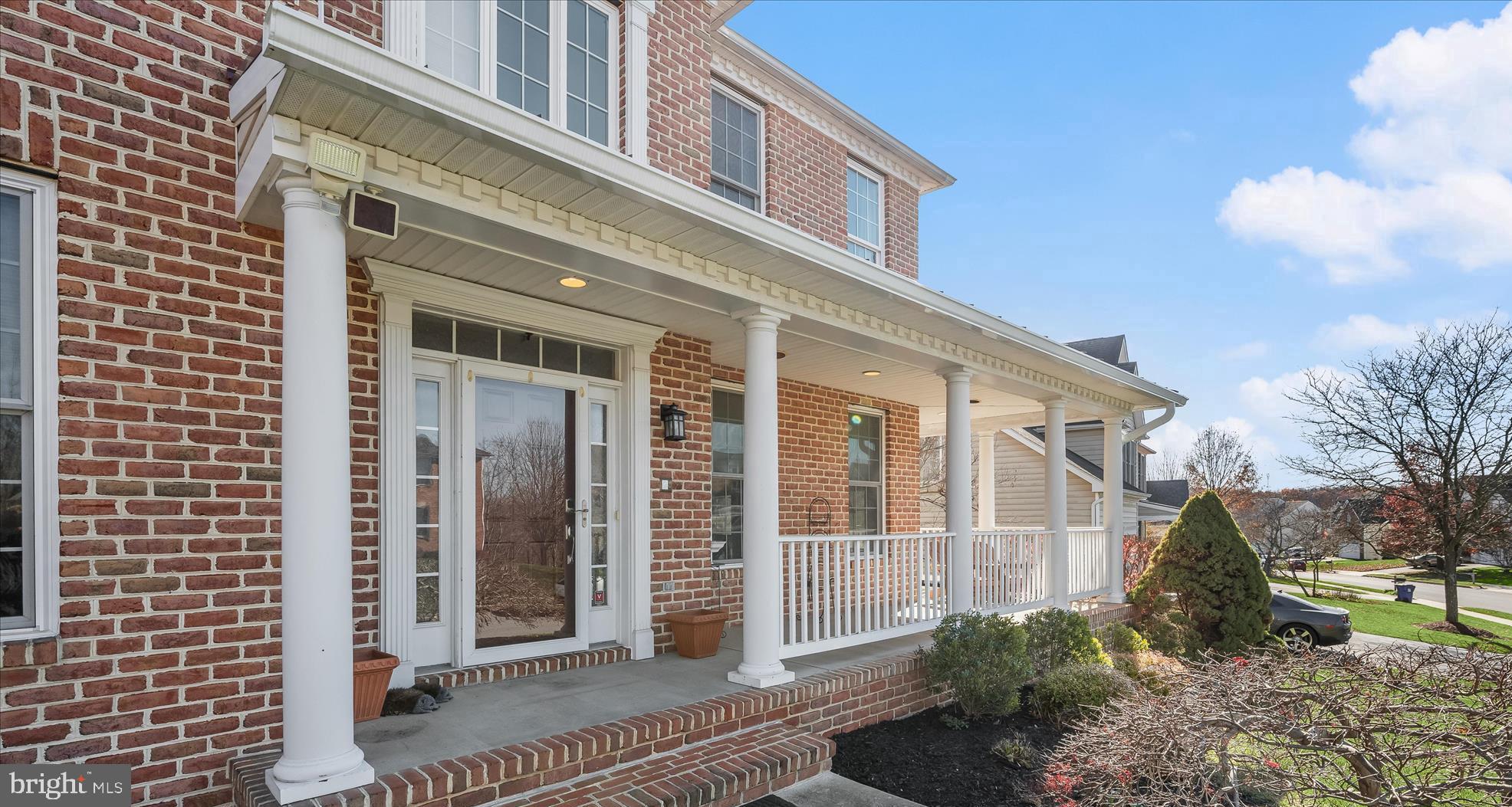 1805 KINGS FOREST TRAIL