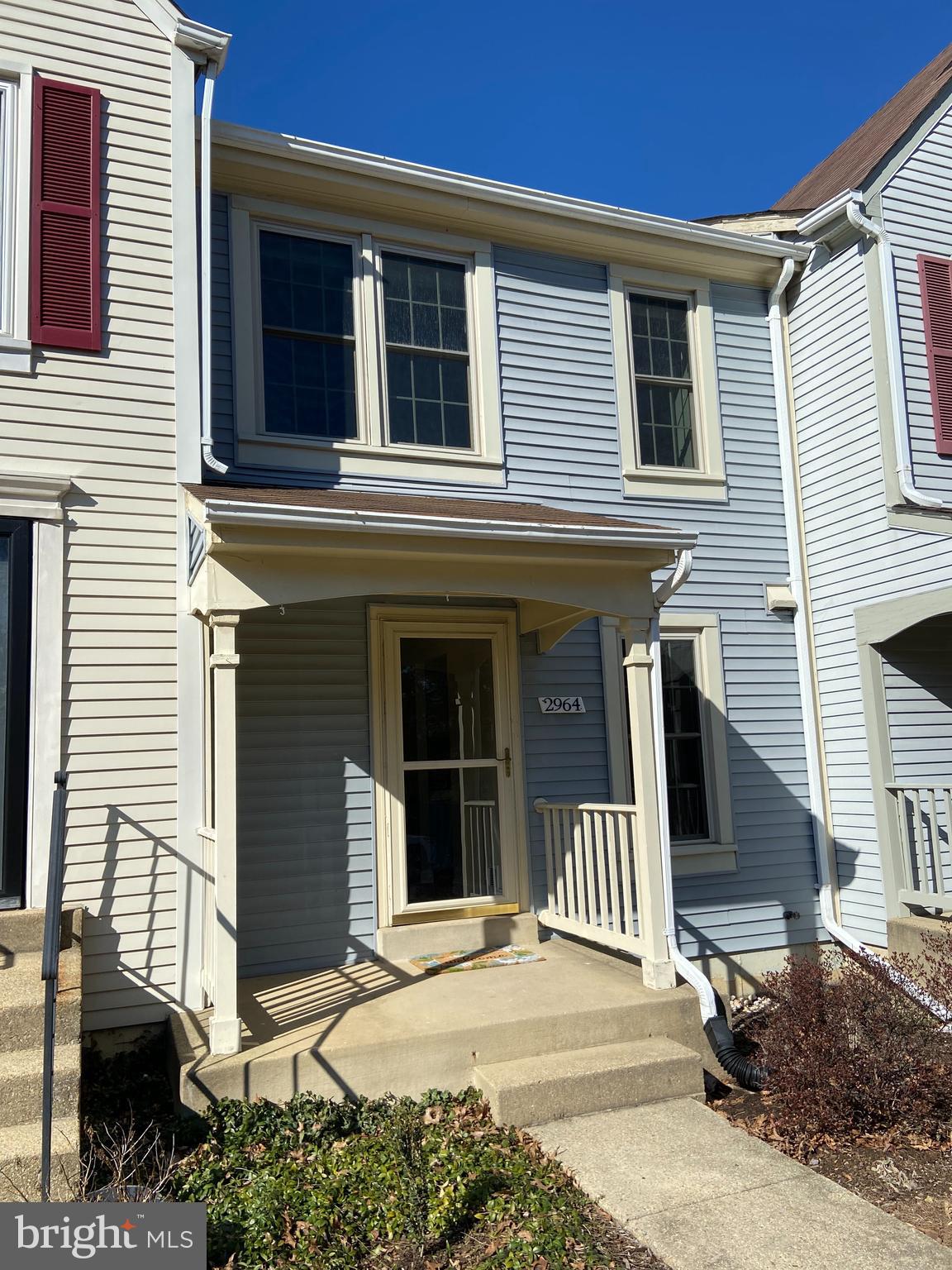 SOUTH KINGS STATION - Residential Lease