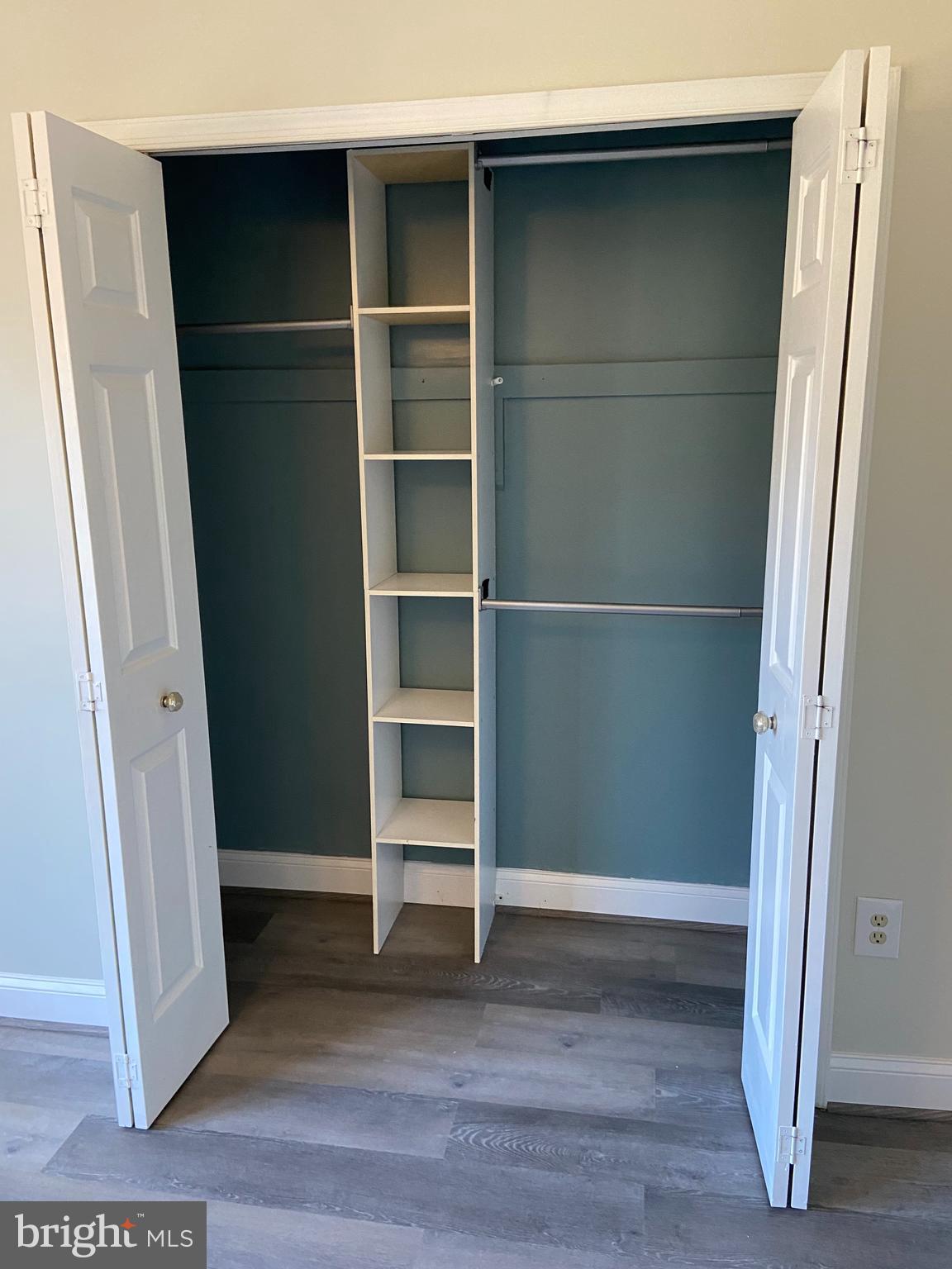 SOUTH KINGS STATION - Residential Lease