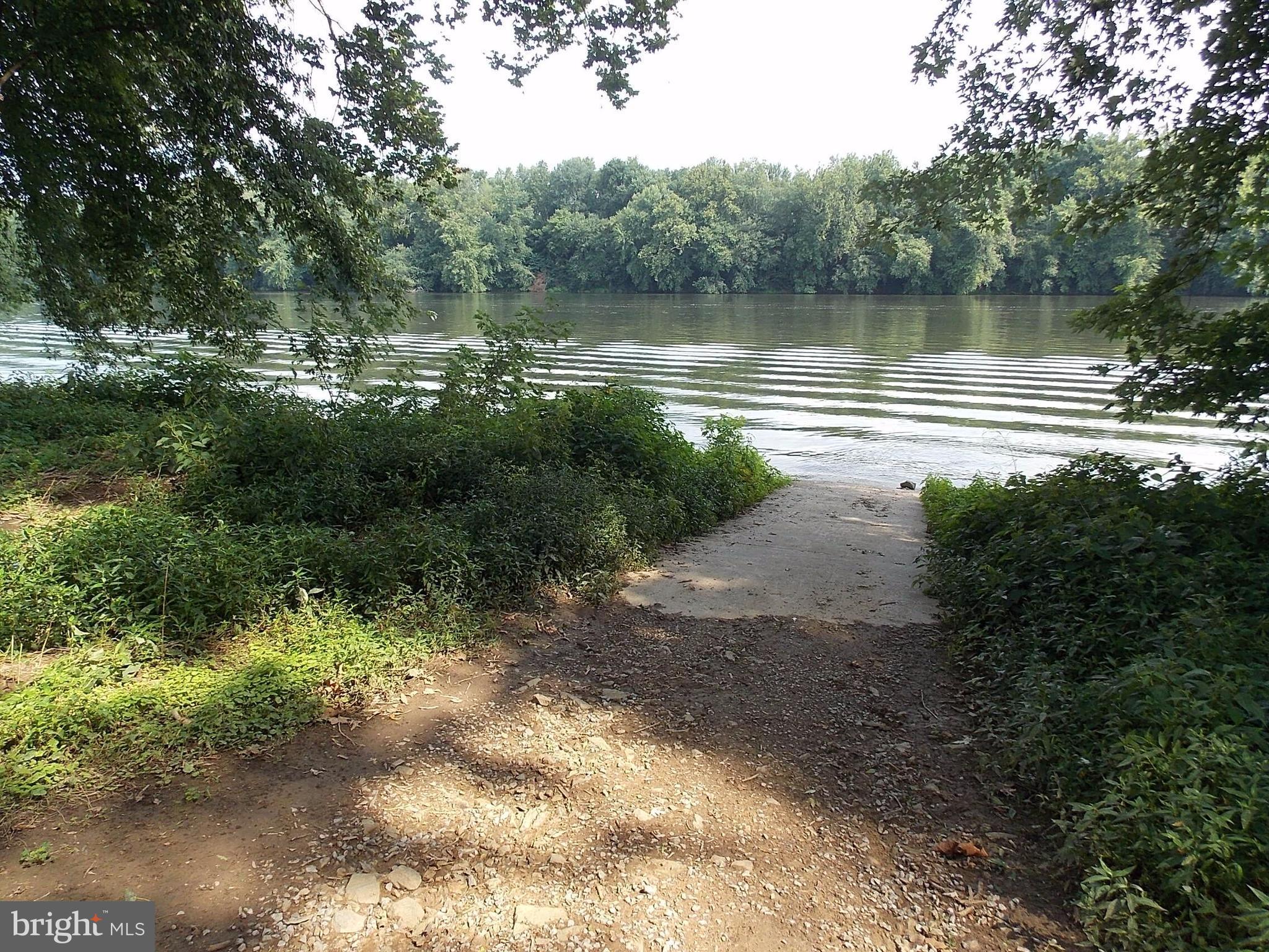 KINGSBROOKE ON THE POTOMAC - Land