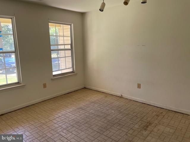 PISCATAWAY ESTATES - Residential