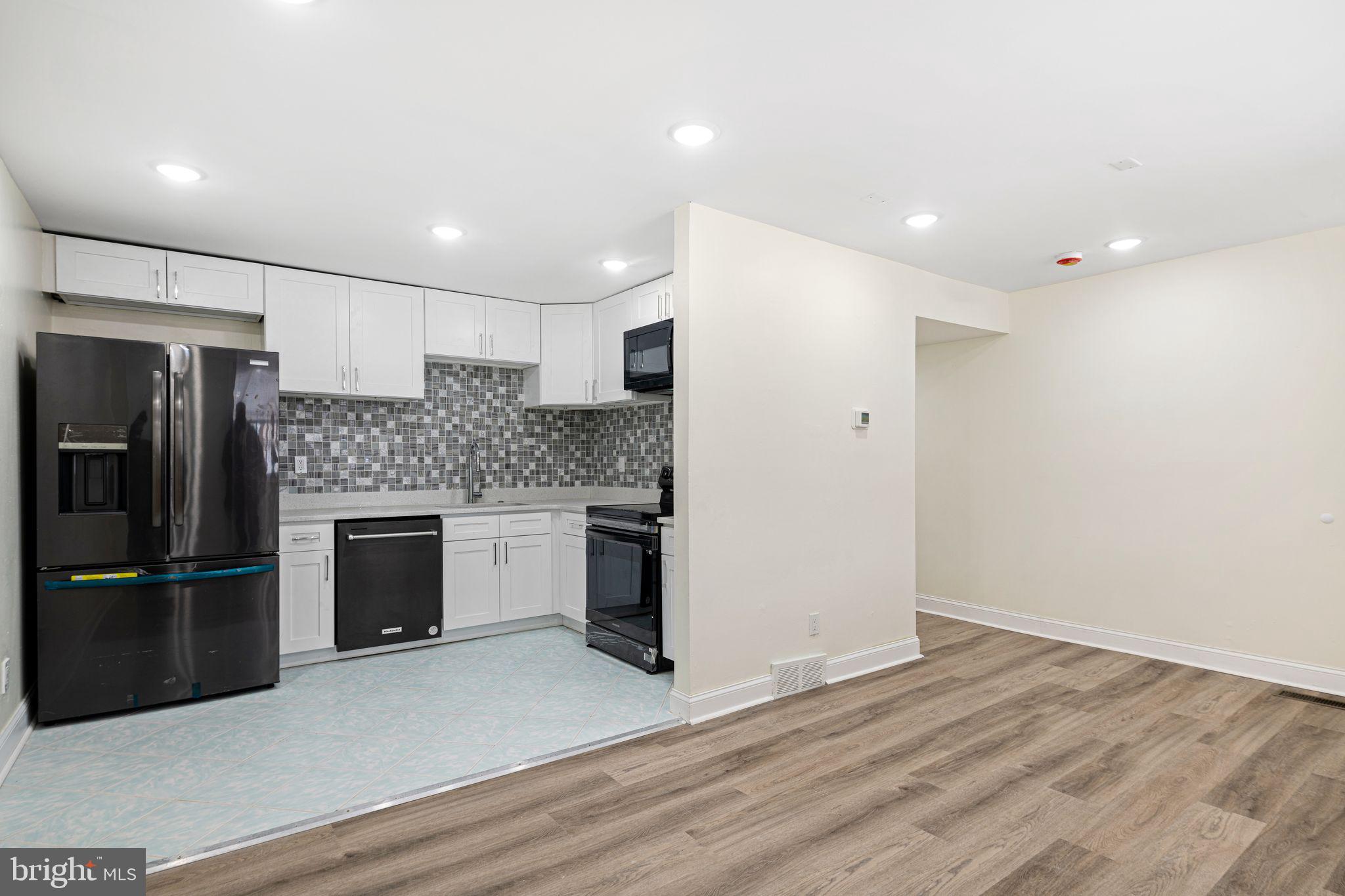 UNIVERSITY CITY - Residential