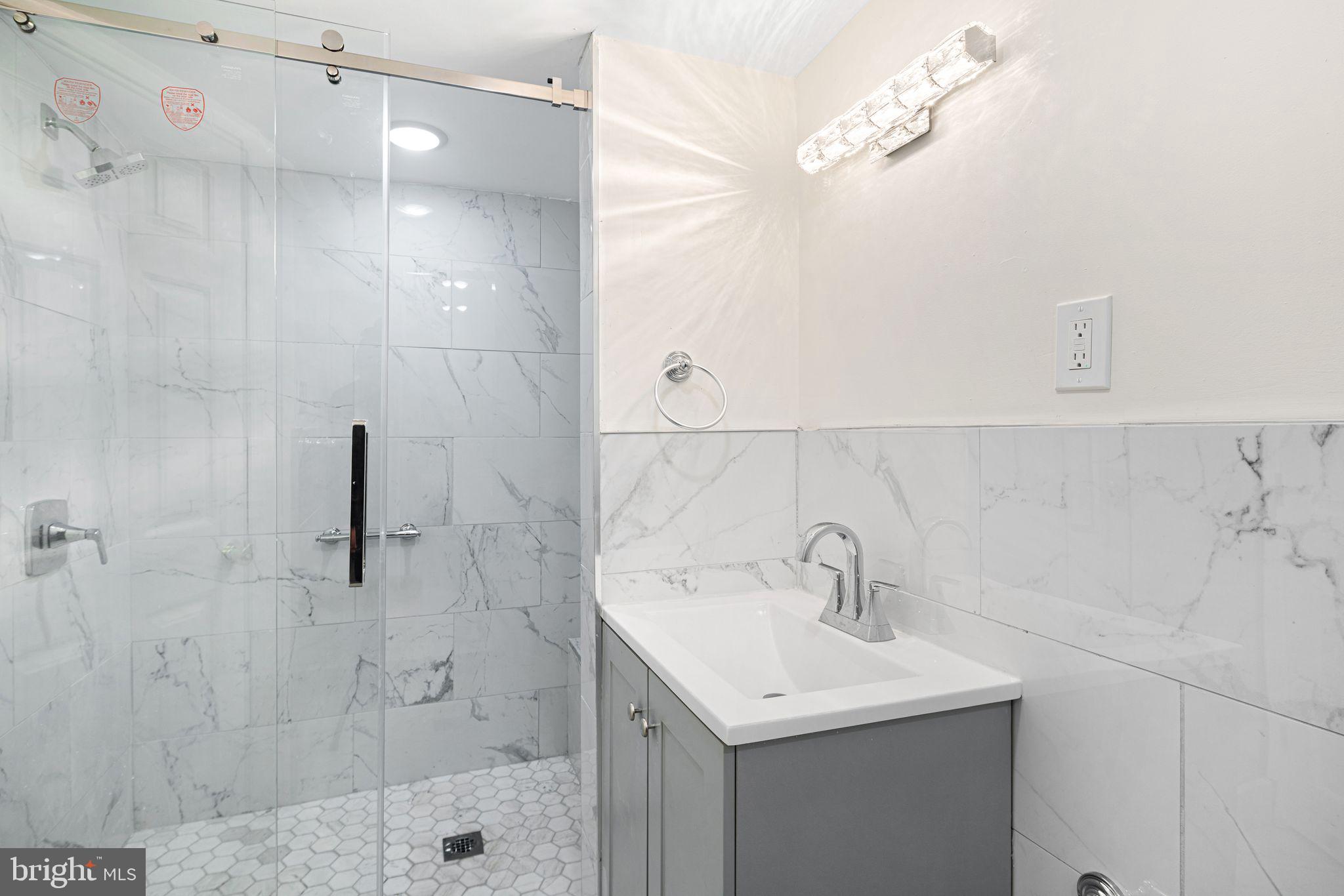 UNIVERSITY CITY - Residential