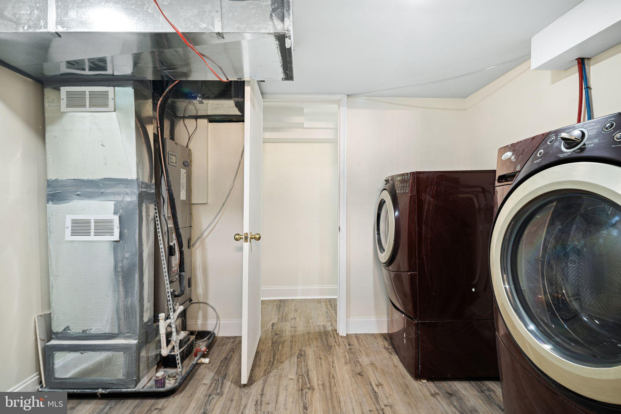 UNIVERSITY CITY - Residential