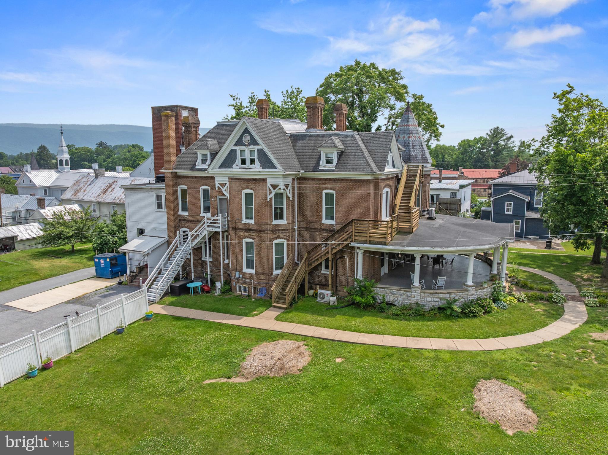 118 N MUHLENBERG STREET