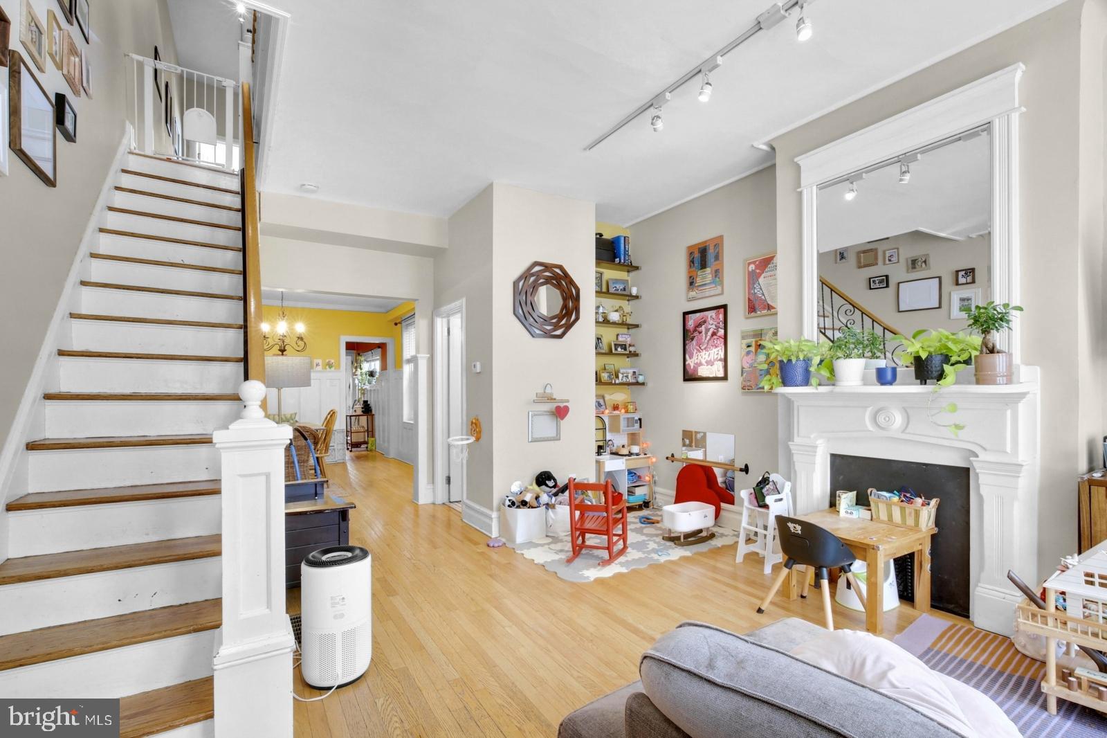 FISHTOWN - Residential Lease