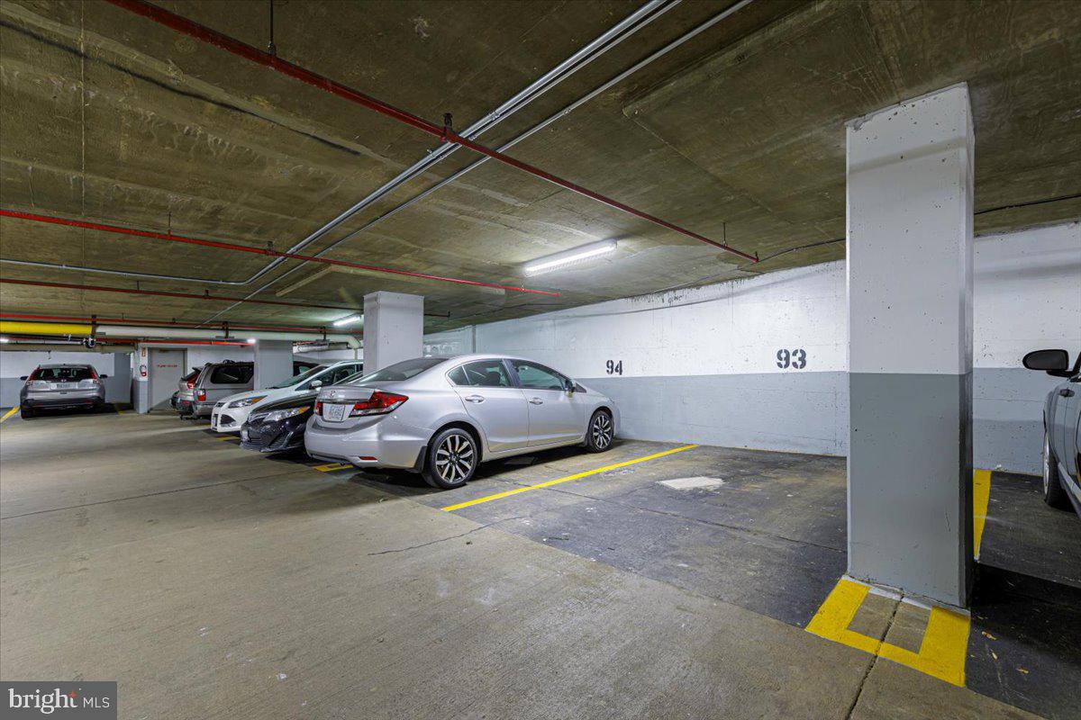 SUMMERWALK - Residential