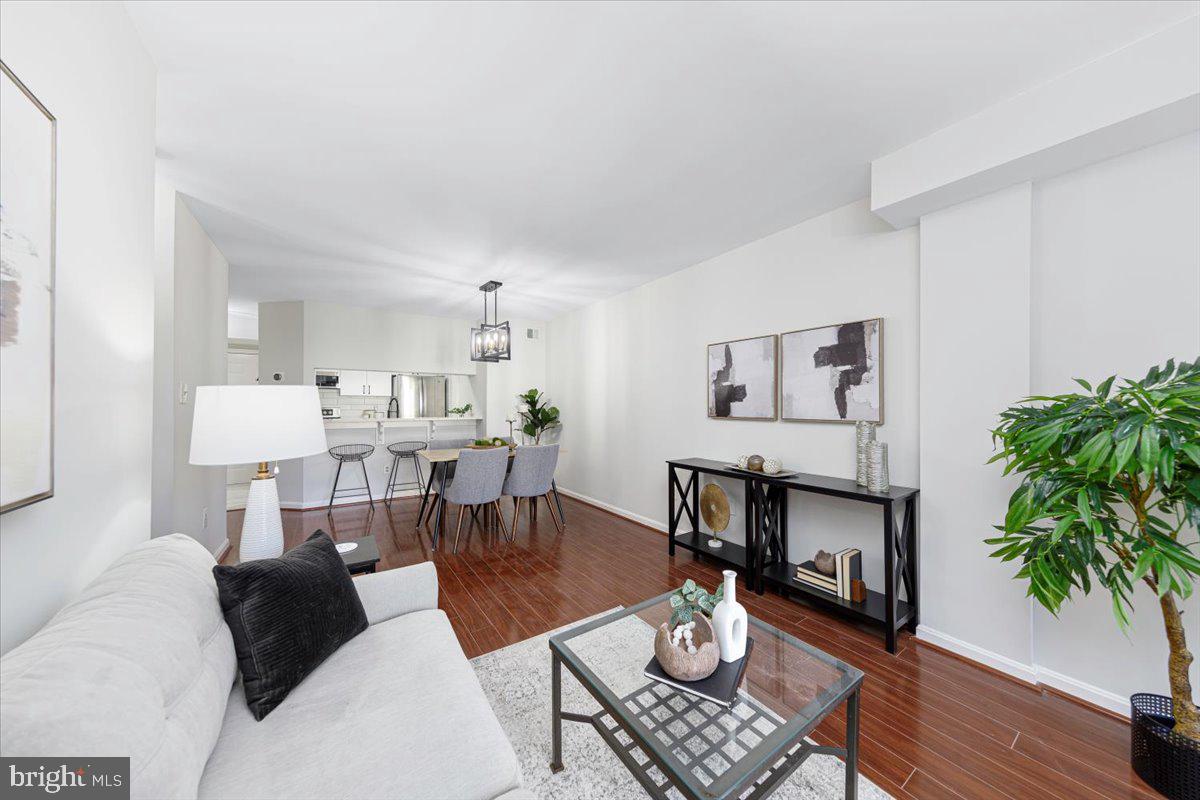 SUMMERWALK - Residential