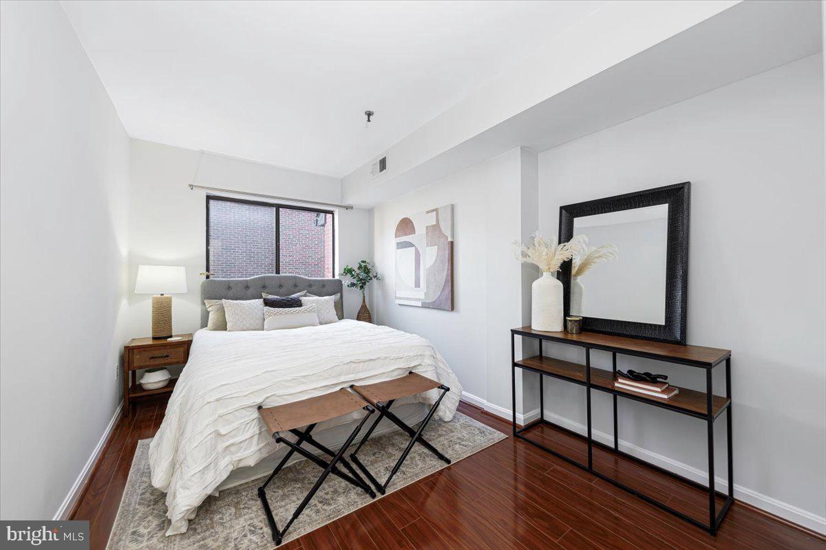 SUMMERWALK - Residential