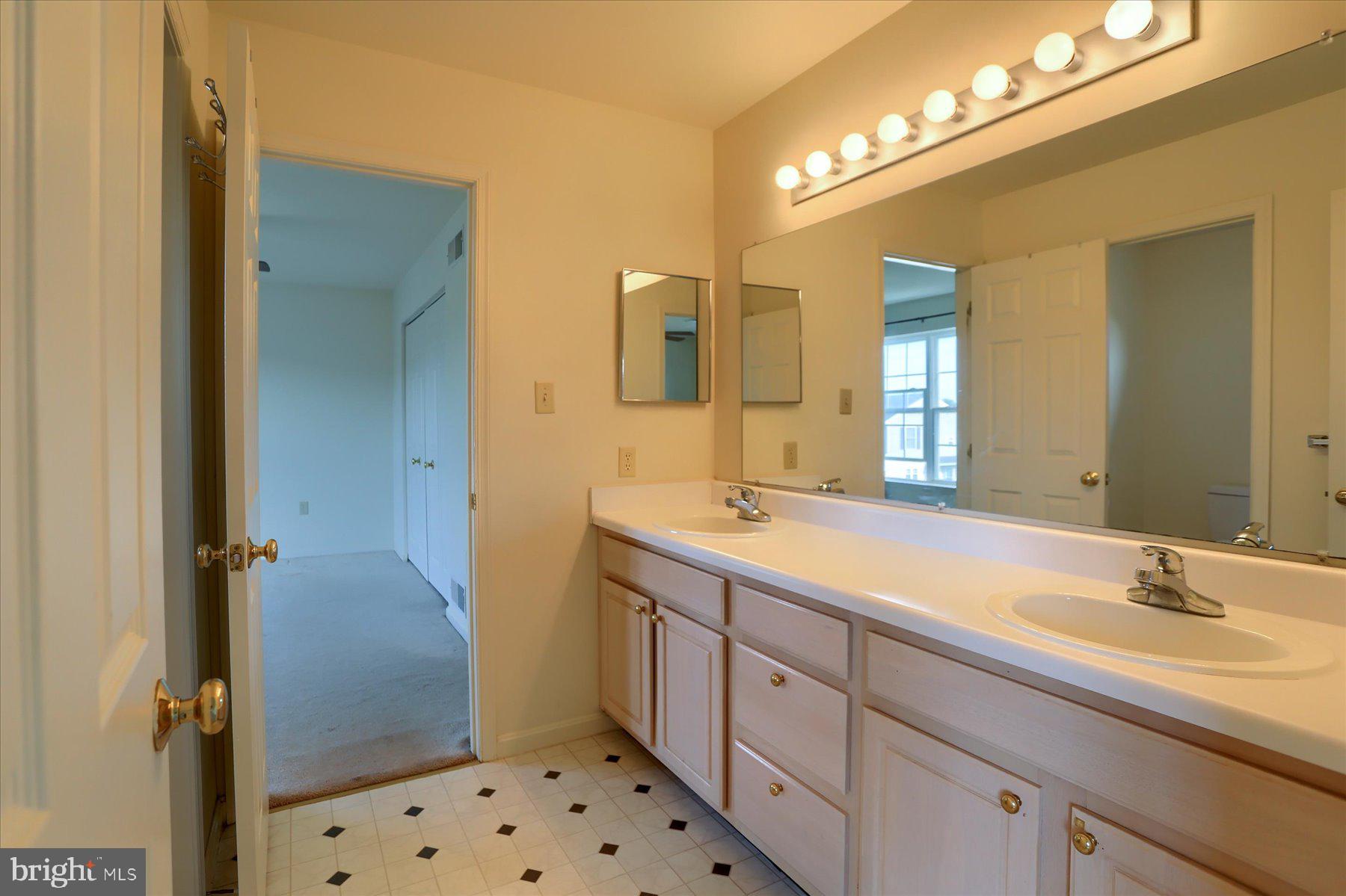 VILLAS AT HERSHEY MEADOWS - Residential