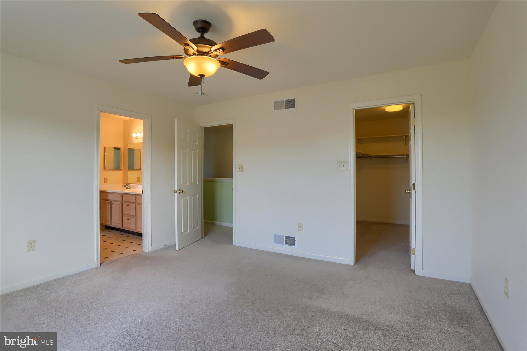 VILLAS AT HERSHEY MEADOWS - Residential