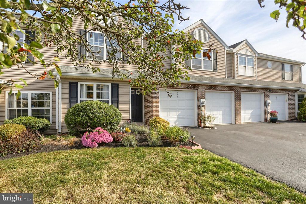 Photo of 122 Kestrel Court, HUMMELSTOWN, PA 17036 (MLS # PADA2050210)