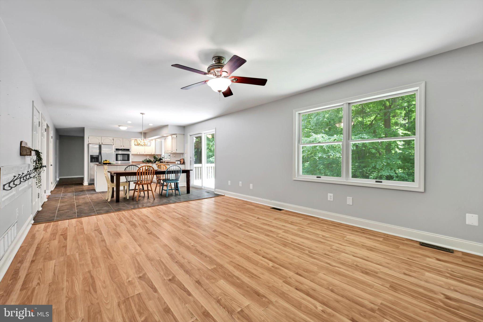 MAPLEFLOWER - Residential