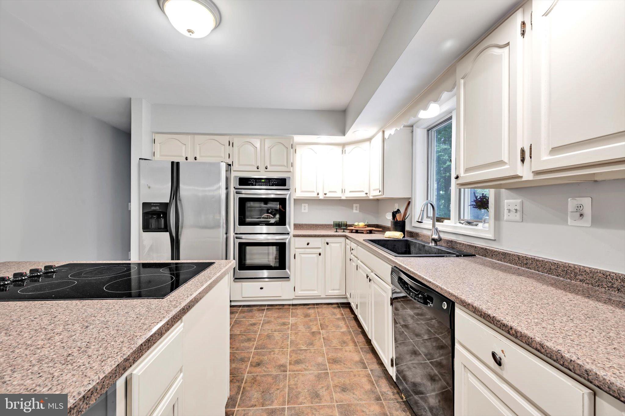 MAPLEFLOWER - Residential