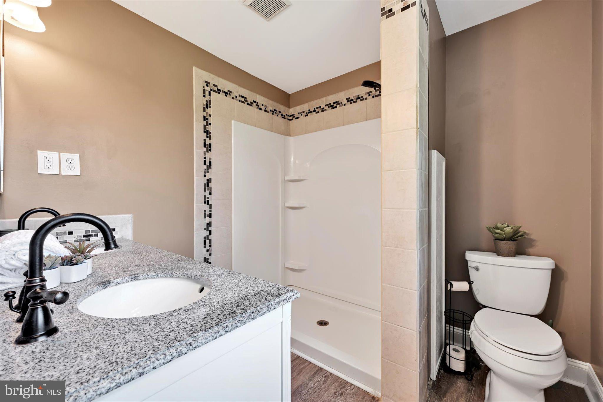 MAPLEFLOWER - Residential