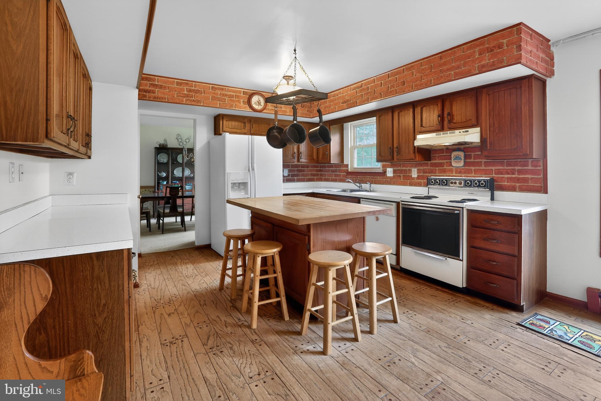 736 BLACK ROCK ROAD