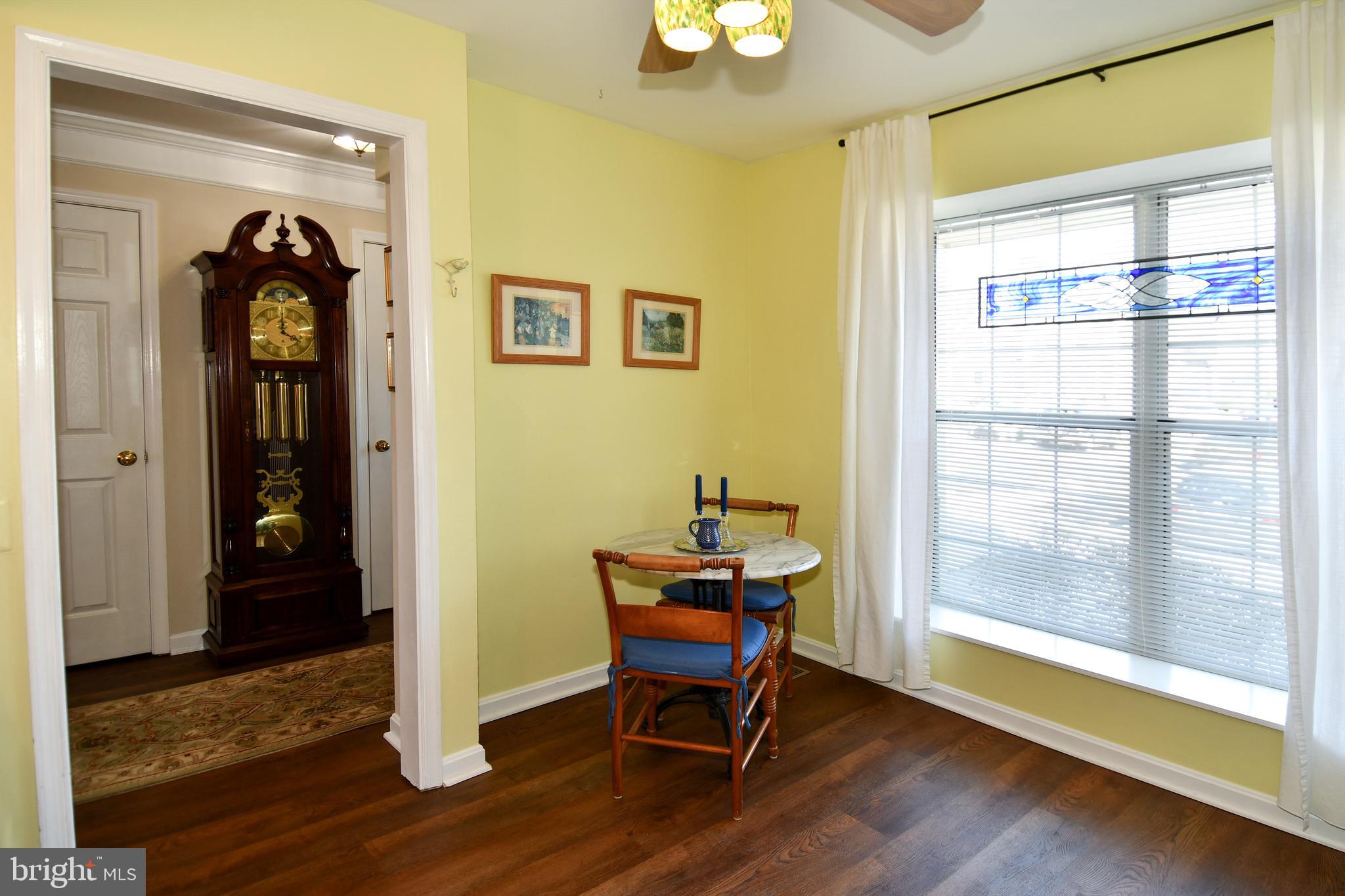 RIVER OAKS - Residential