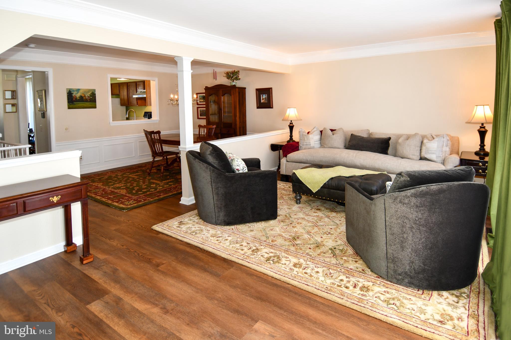 RIVER OAKS - Residential