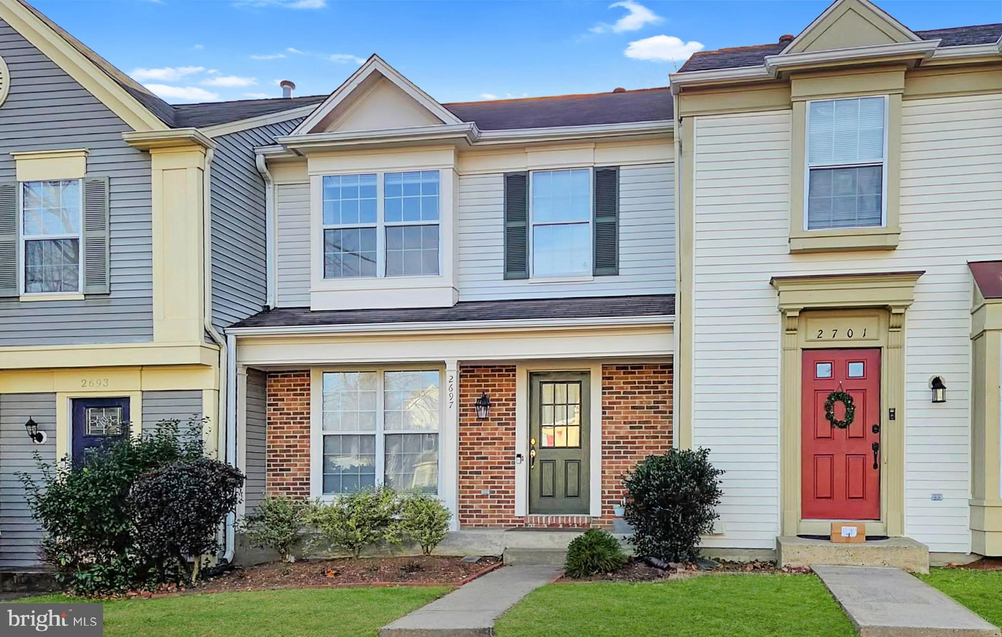 2697 MCGUFFEYS COURT