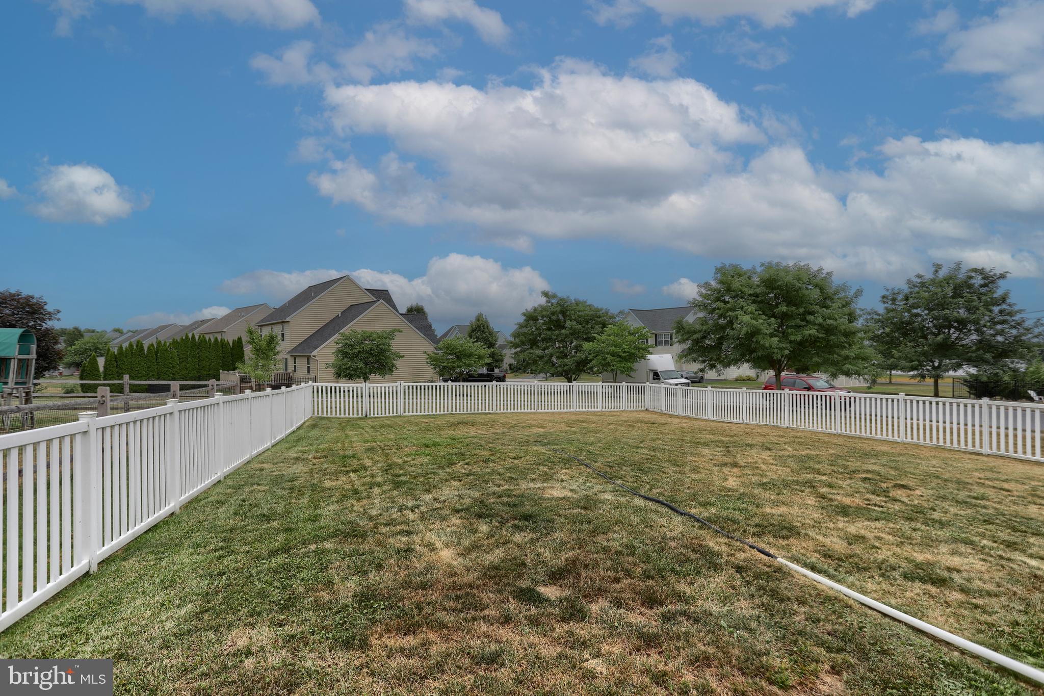 SWEETBRIAR CREEK - Residential