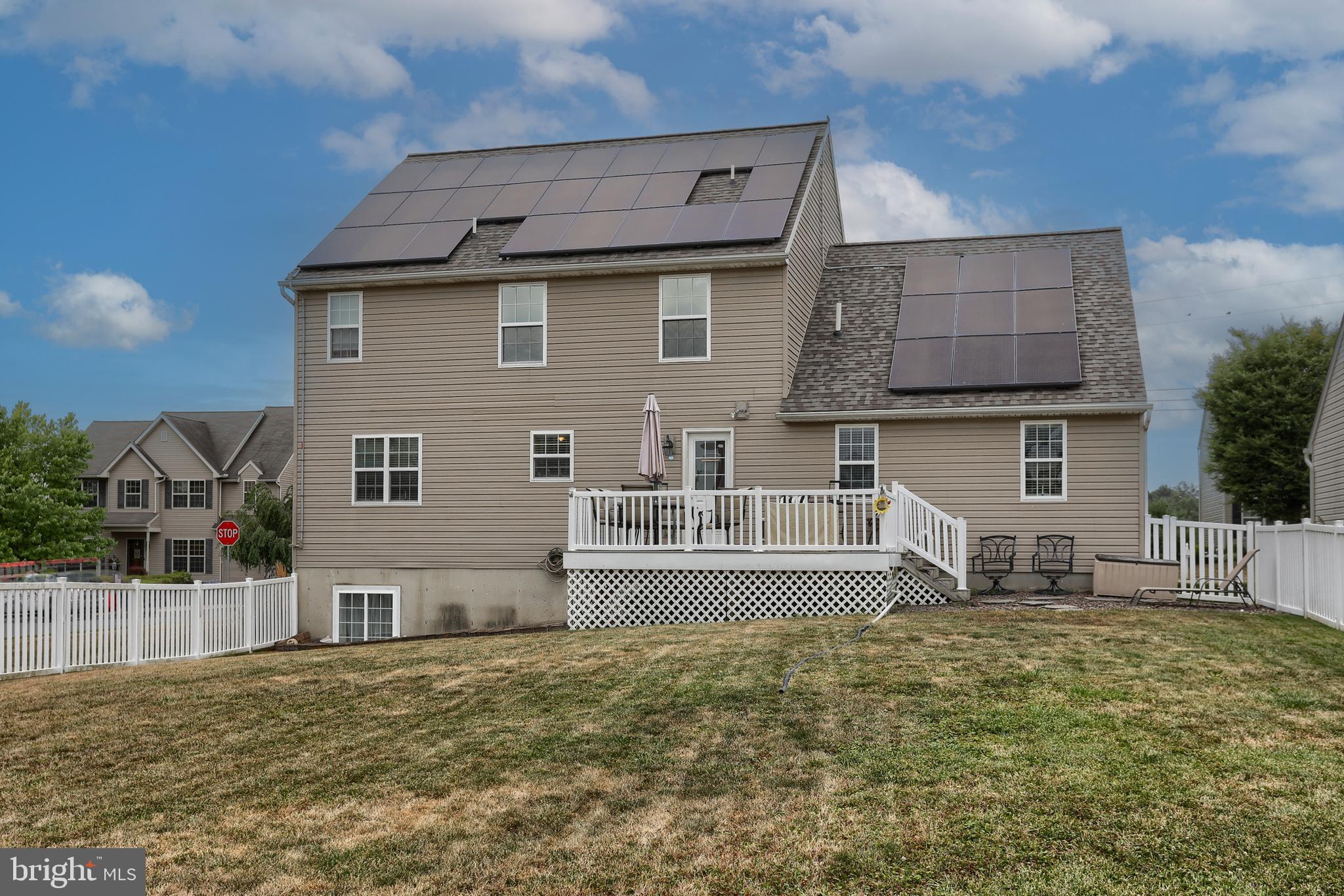 SWEETBRIAR CREEK - Residential