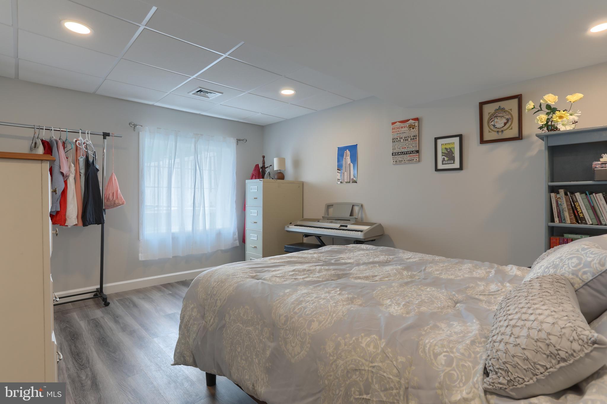 SWEETBRIAR CREEK - Residential