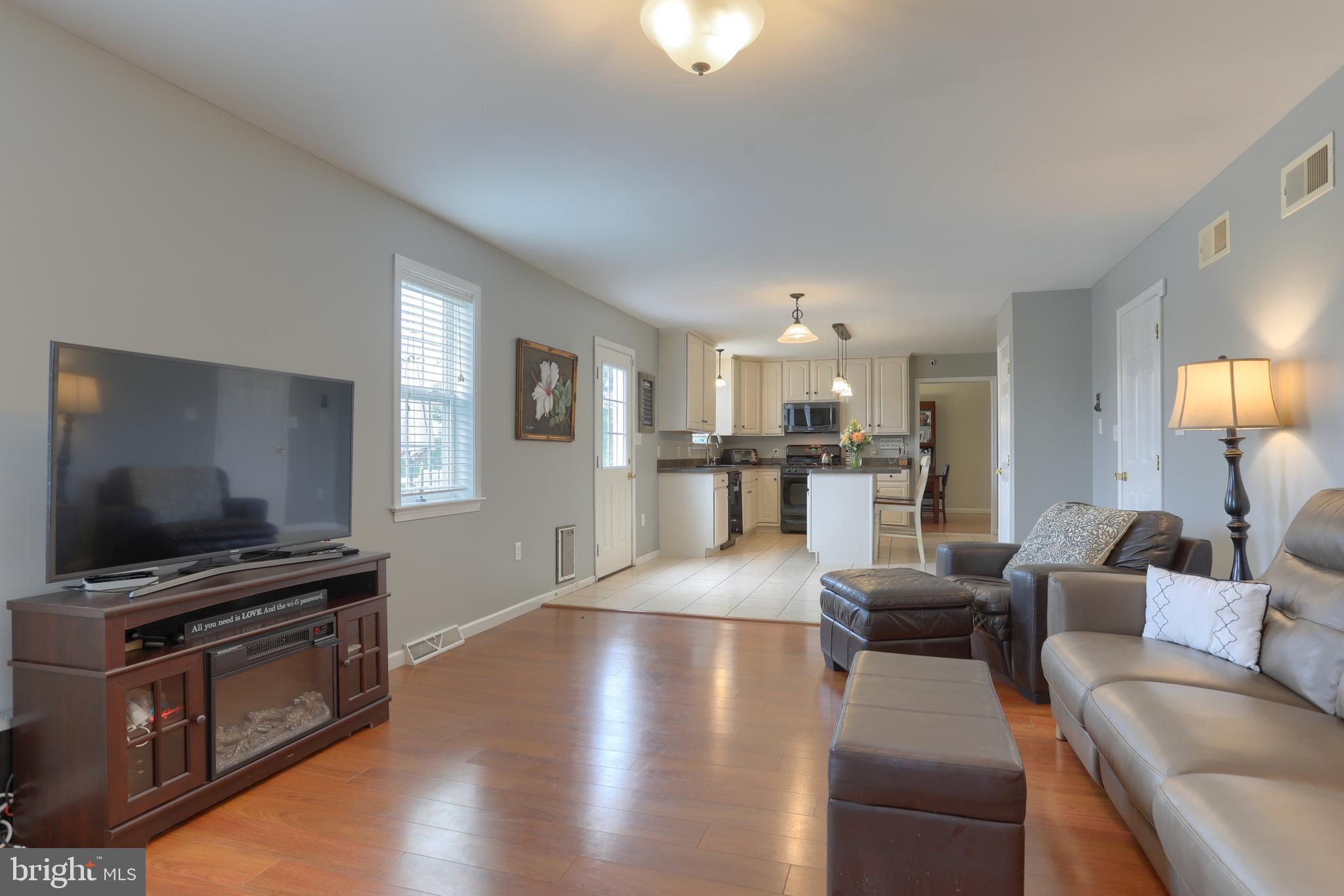 SWEETBRIAR CREEK - Residential