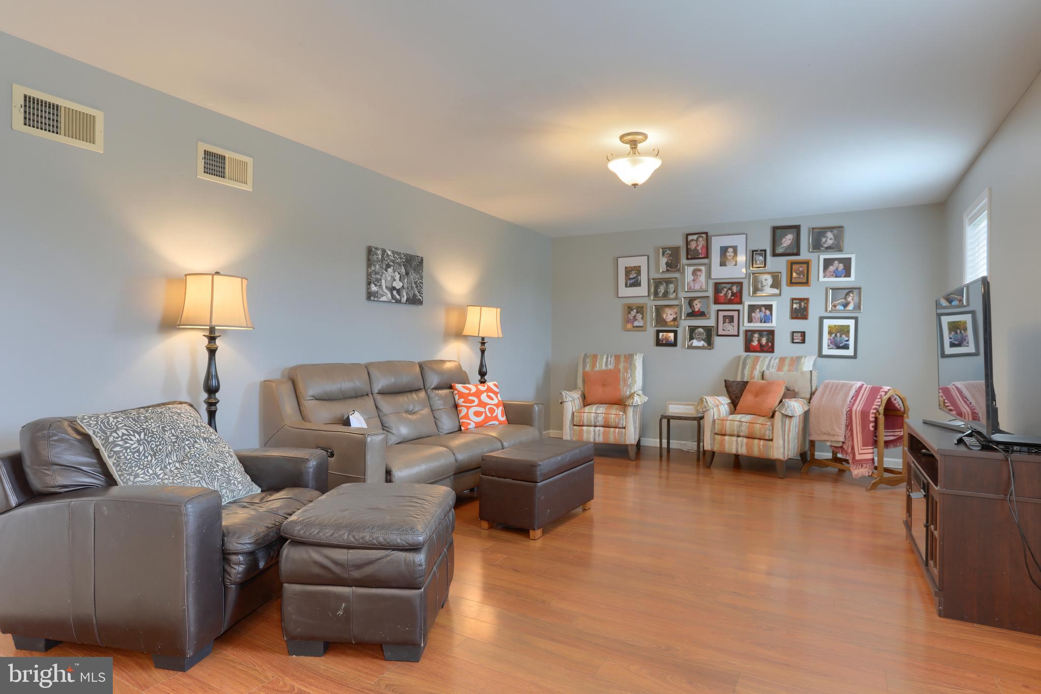 SWEETBRIAR CREEK - Residential