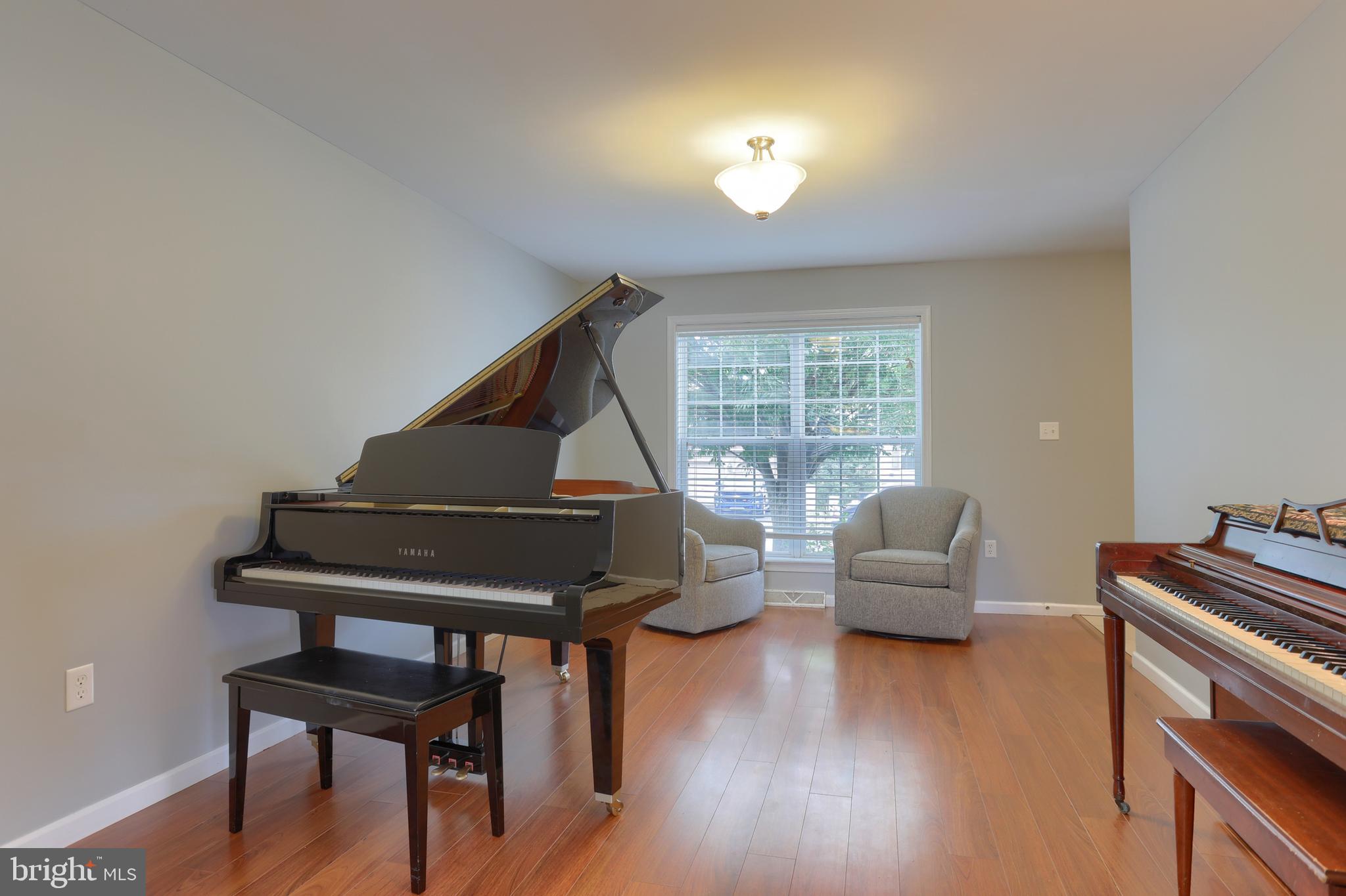 SWEETBRIAR CREEK - Residential