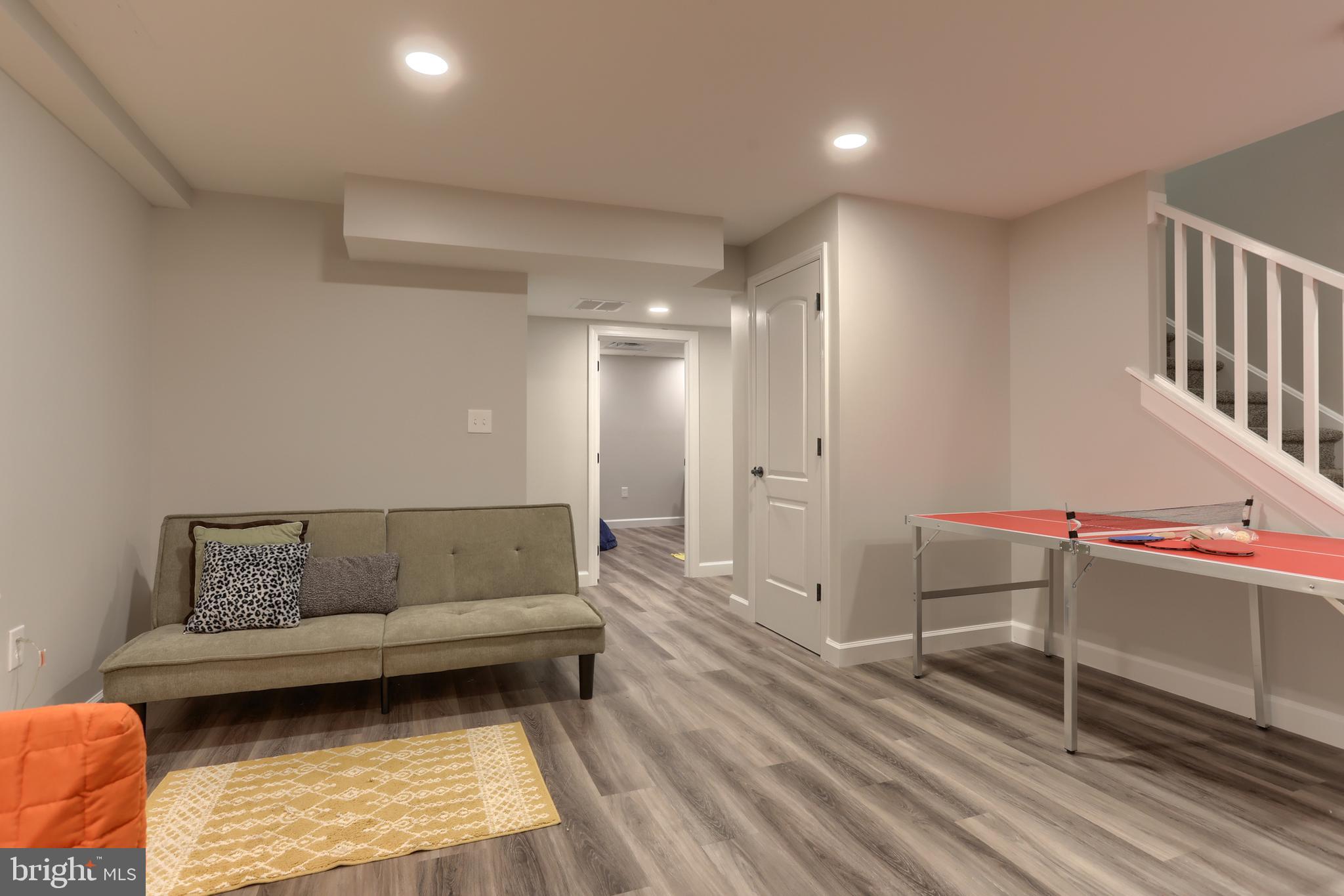 SWEETBRIAR CREEK - Residential