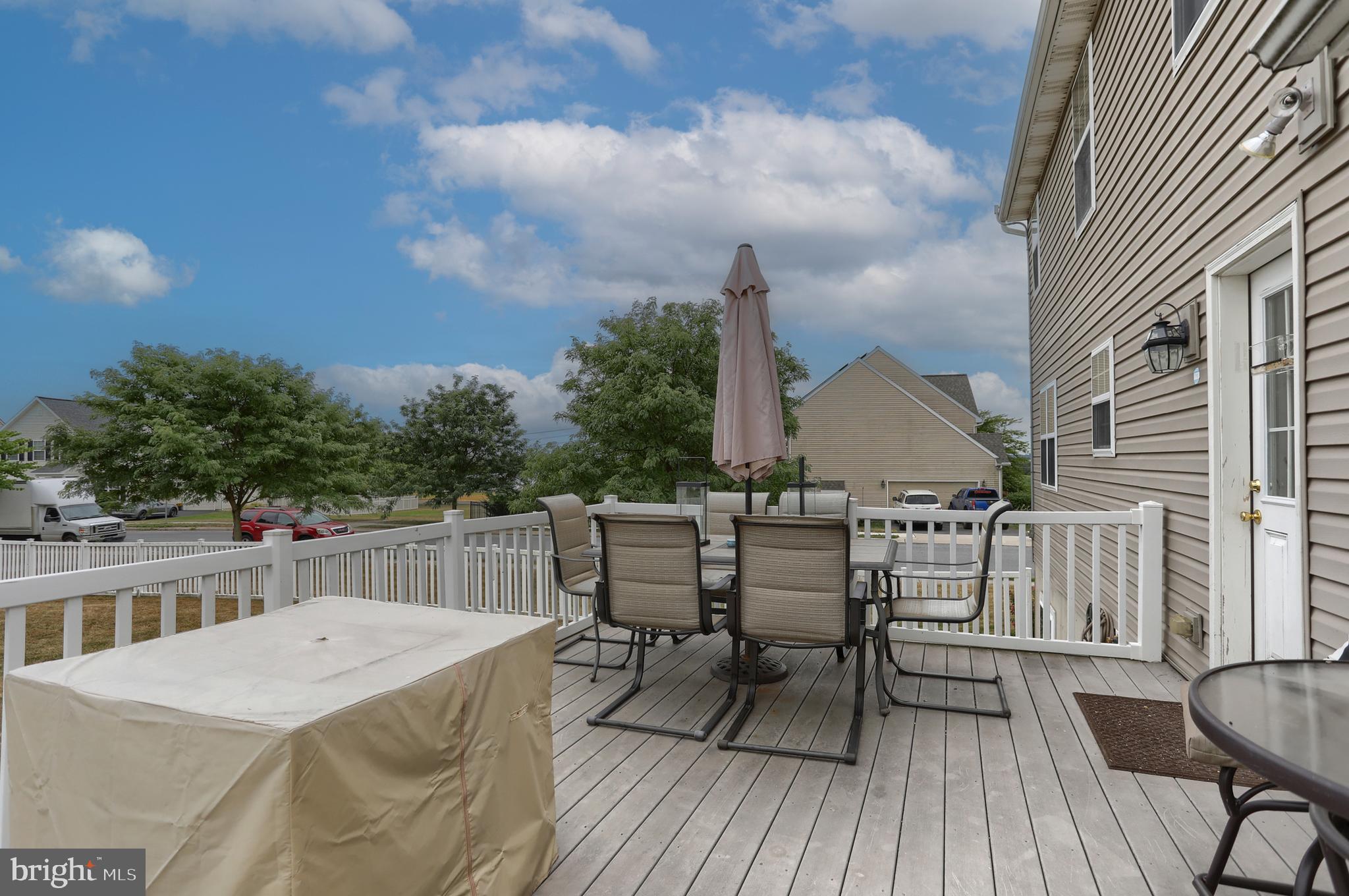 SWEETBRIAR CREEK - Residential