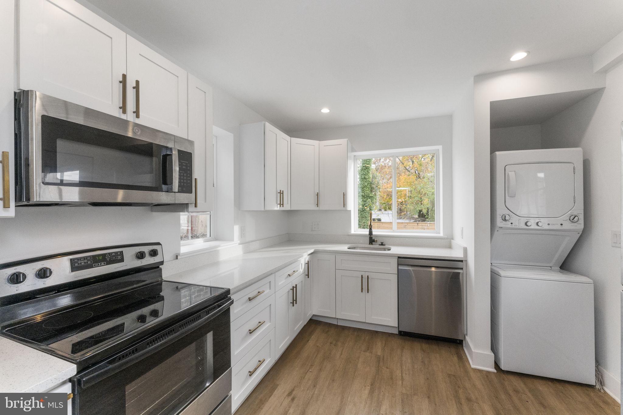 ROXBOROUGH - Residential Lease