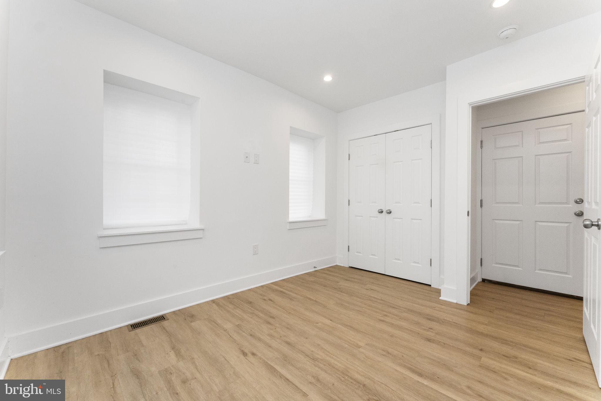 ROXBOROUGH - Residential Lease