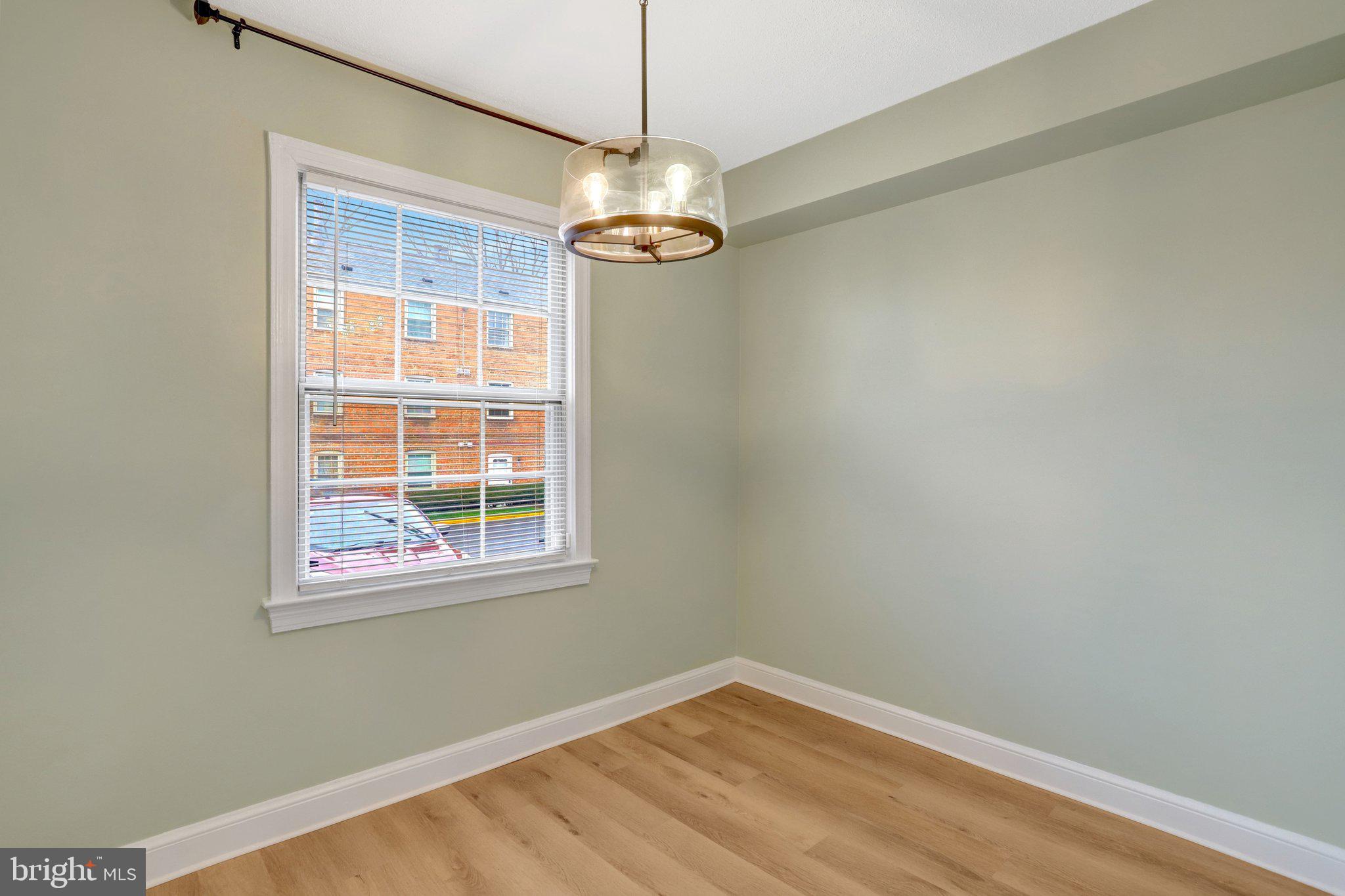 2405 ARLINGTON BOULEVARD 101 (76)