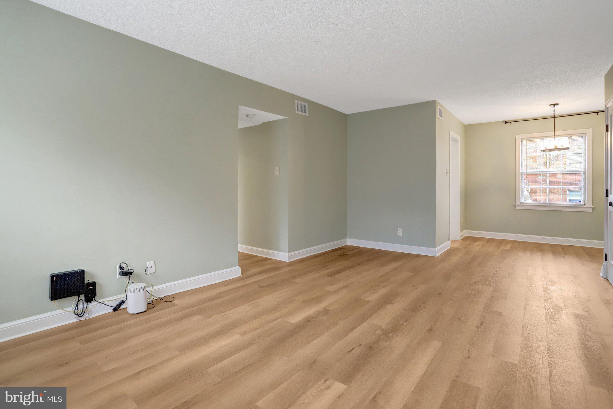 2405 ARLINGTON BOULEVARD 101 (76)