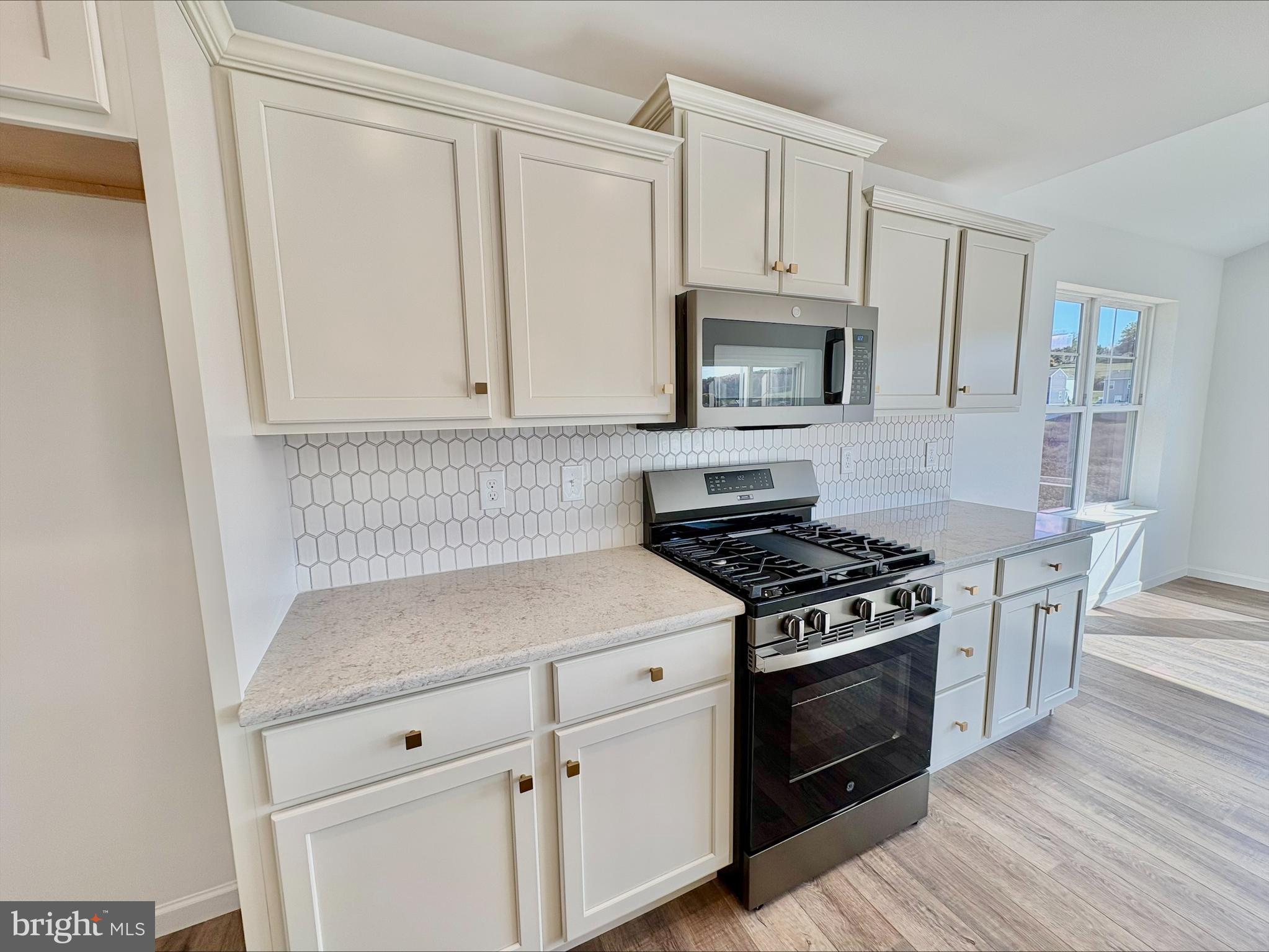 HILLS AT VALLEY VIEW - Residential