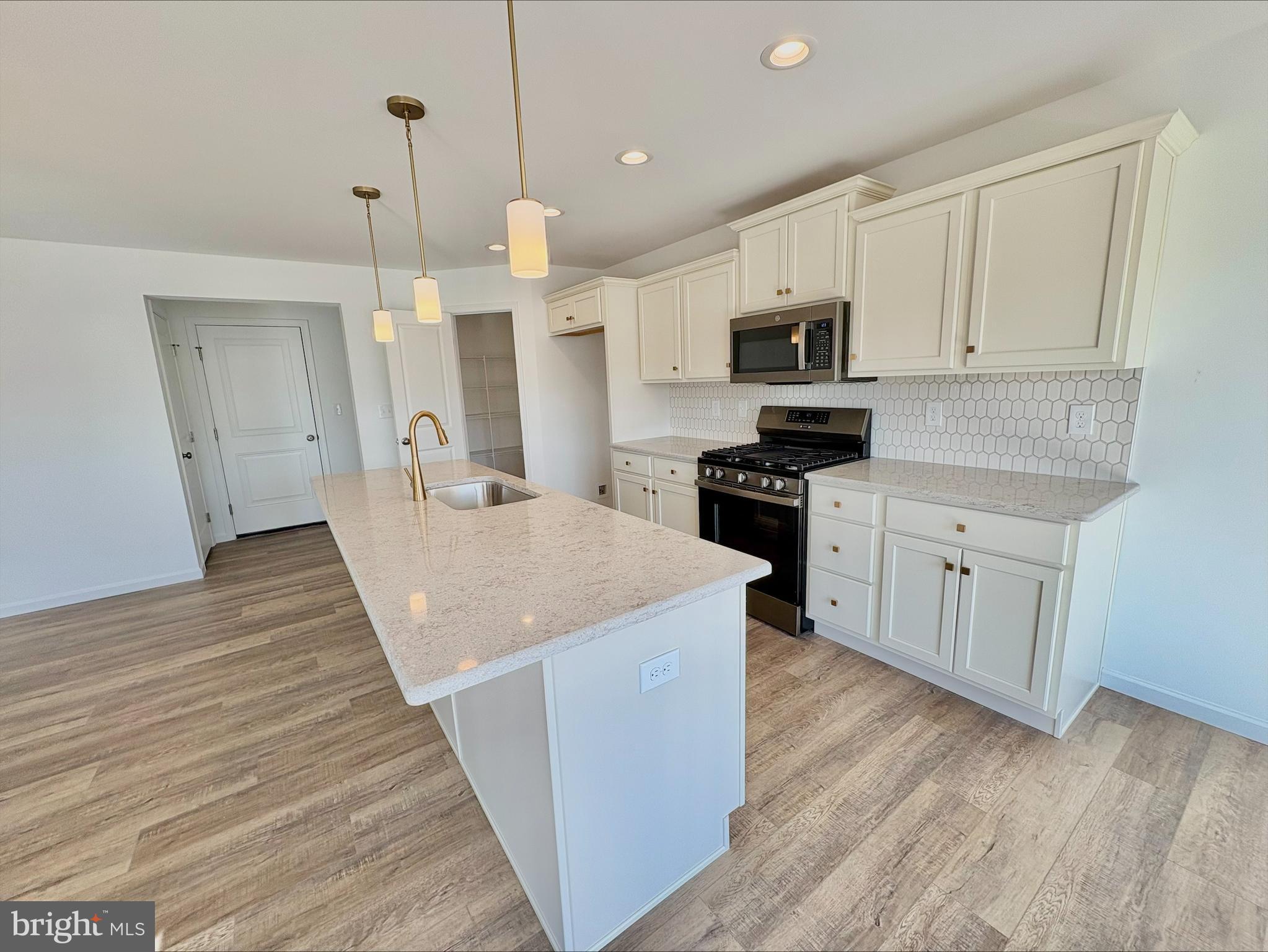 HILLS AT VALLEY VIEW - Residential