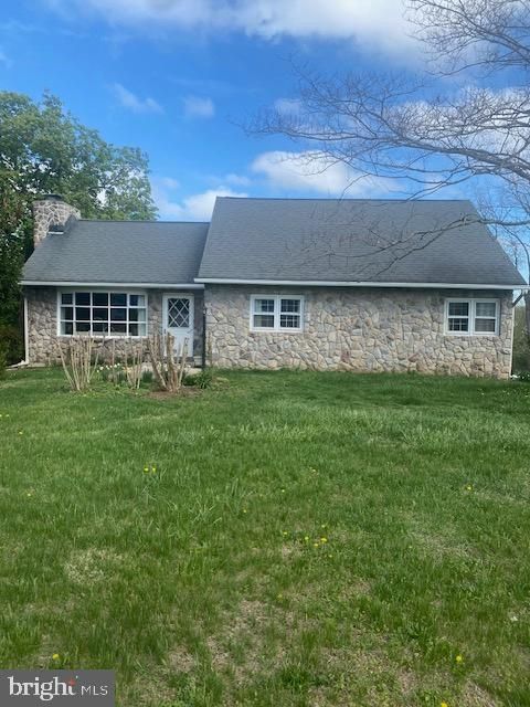 Photo of 1070 Main Street, LINFIELD, PA 19468 (MLS # PAMC2175970)