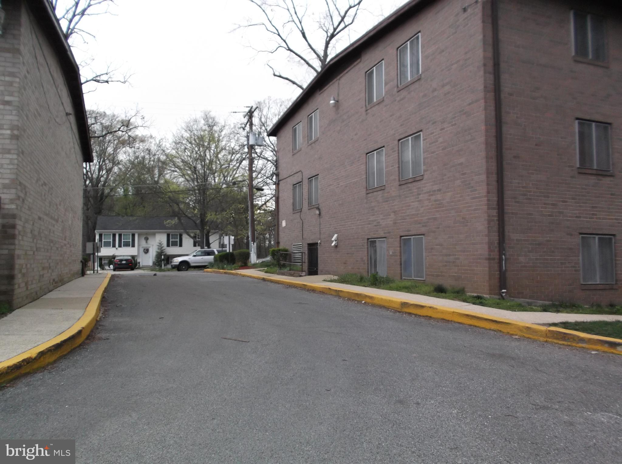 BRADBURY PARK - Residential