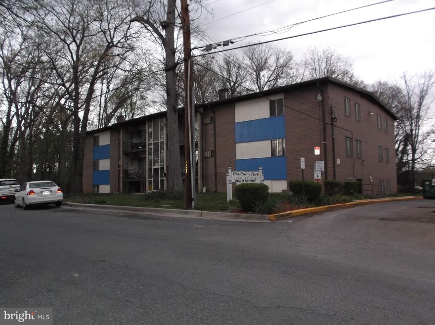 Affordable 3 bedrooms condominium, close to Suitland Rd – Pennsylvania Ave and Silver Hill RD, next to Recreation Park. Current Tenant in moving process. Condo Association no approved for FHA.