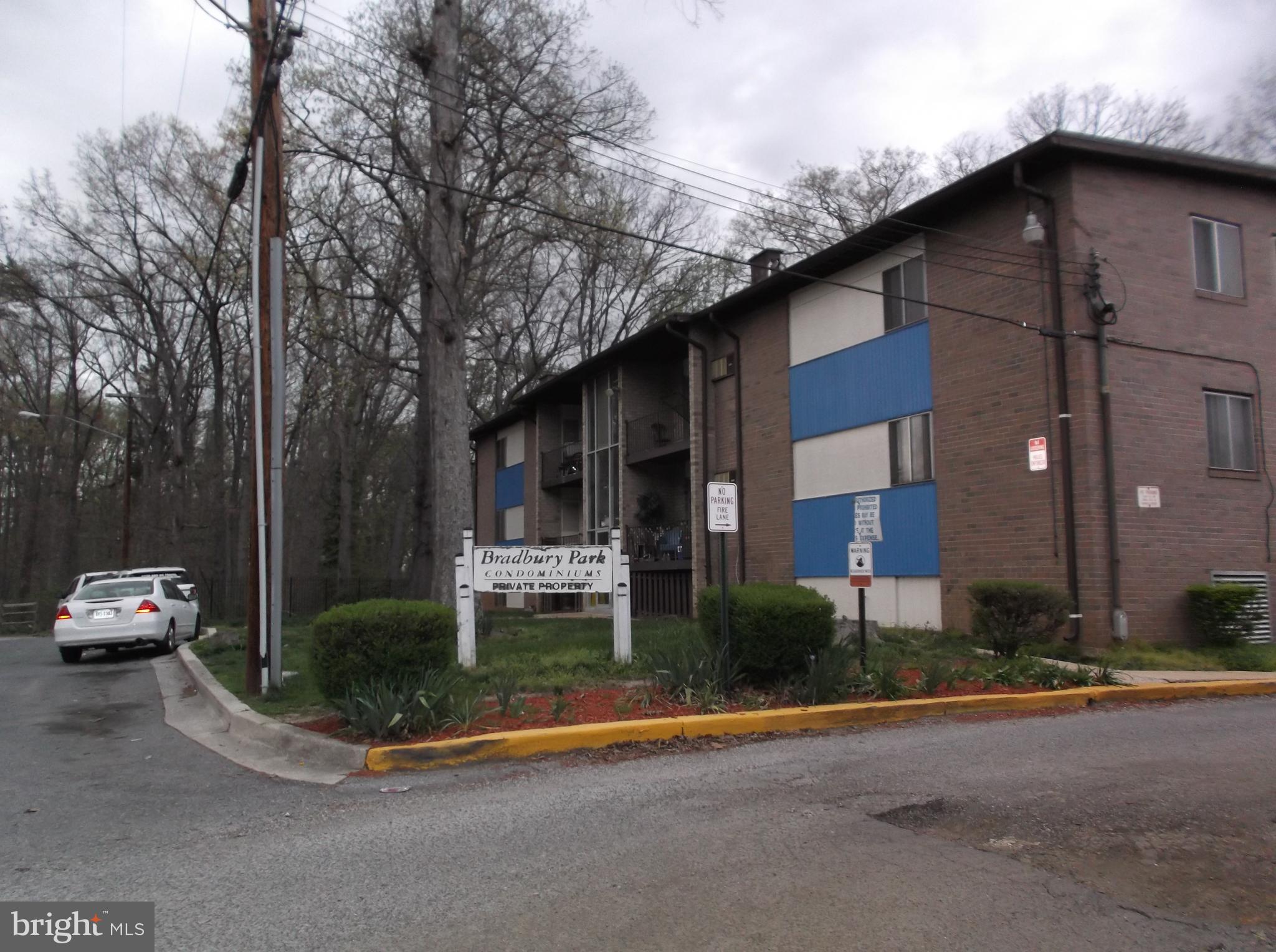 BRADBURY PARK - Residential