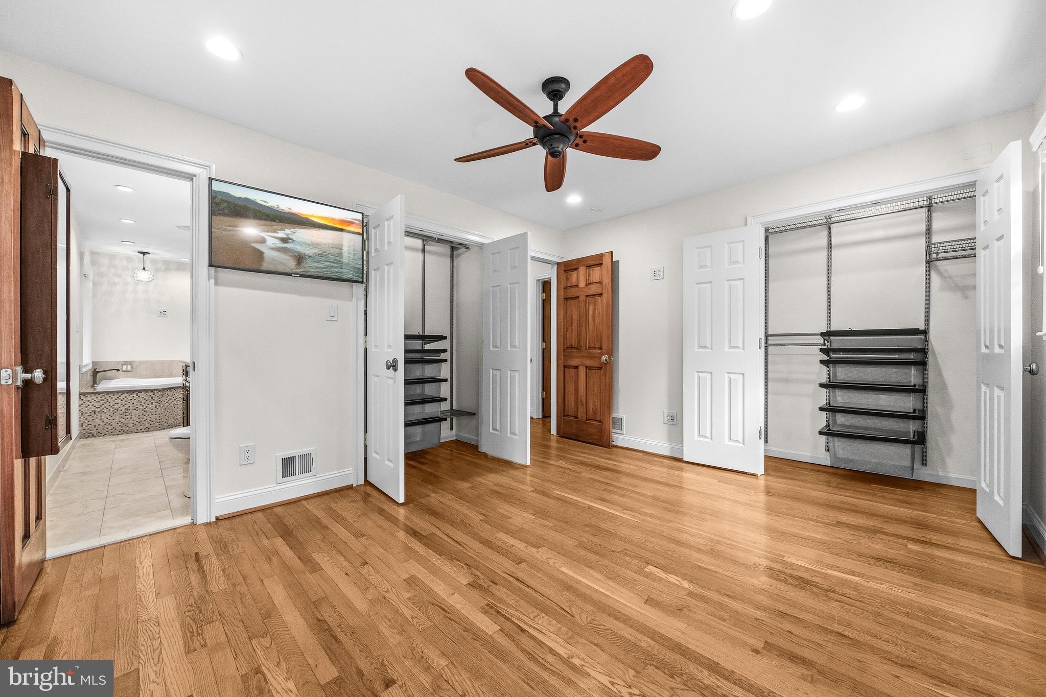 KINGS PARK - Residential