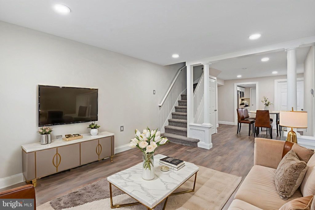 Photo of 310 York St, BURLINGTON, NJ 08016 (MLS # NJBL2098330)