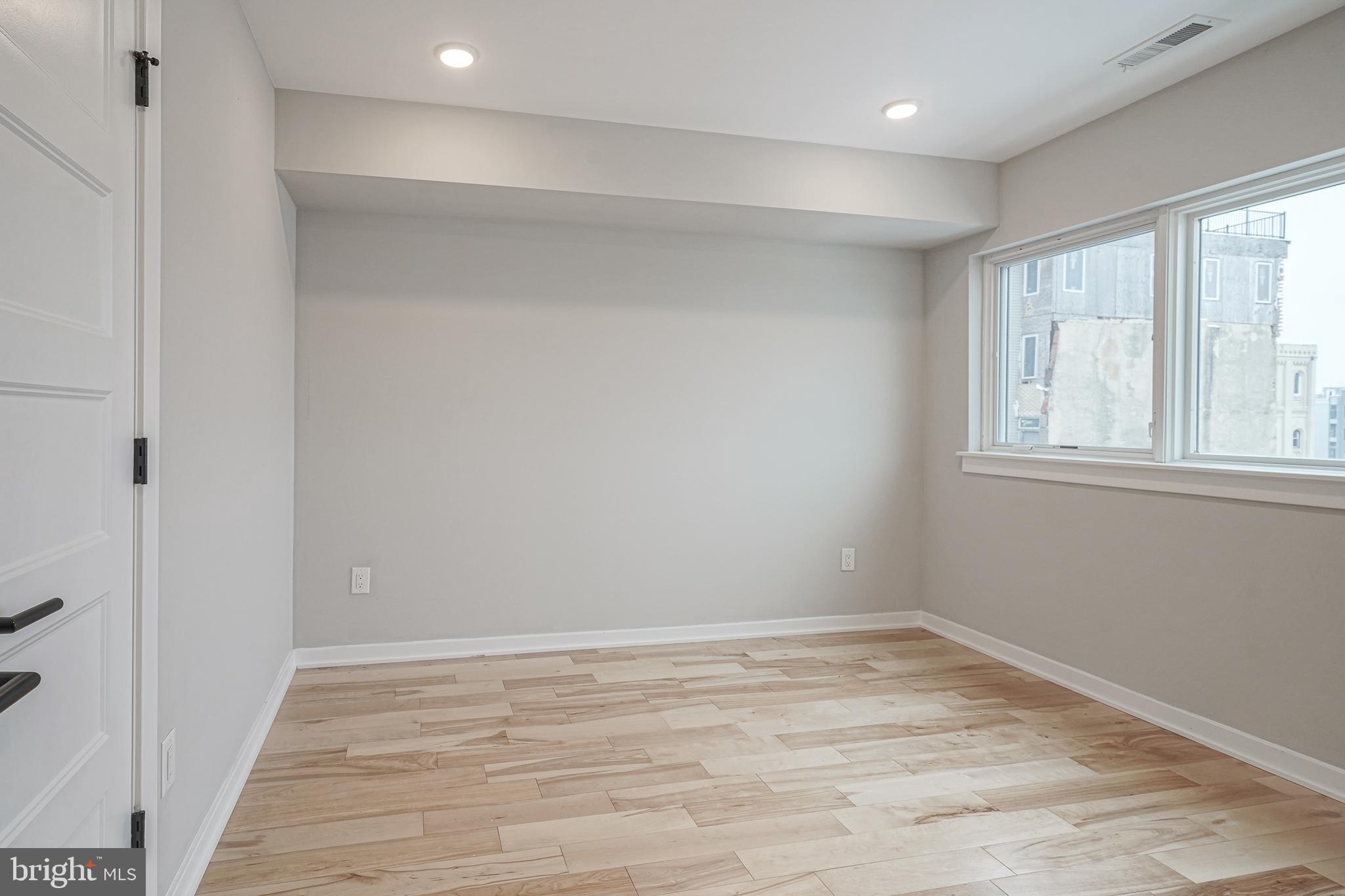 FRANCISVILLE - Residential Lease