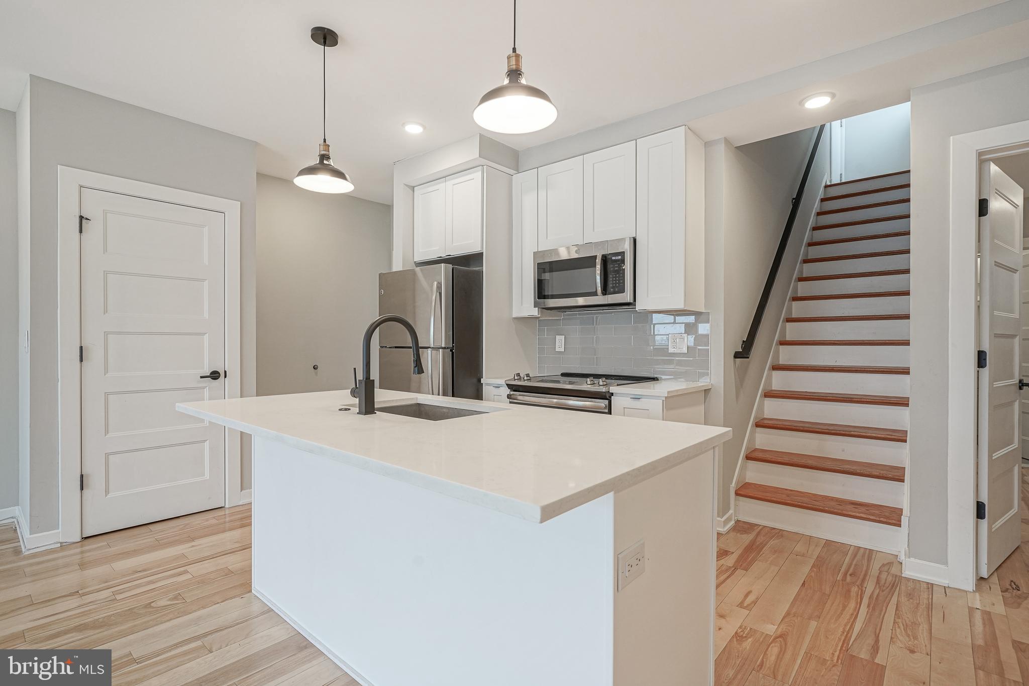 FRANCISVILLE - Residential Lease