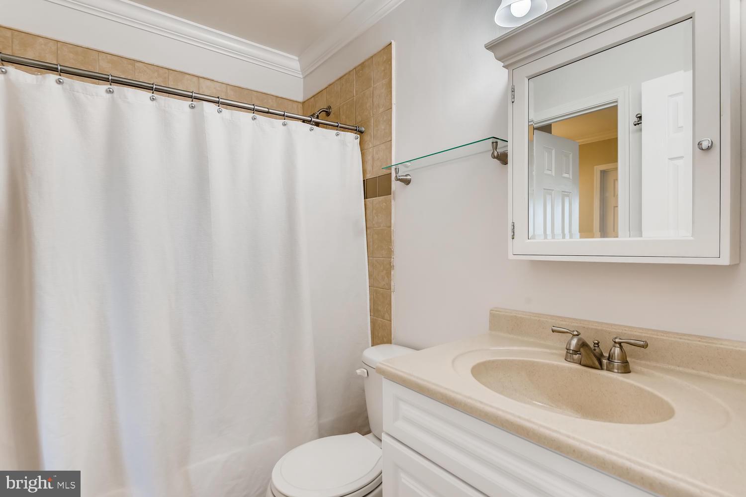 ROLLING CREST - Residential