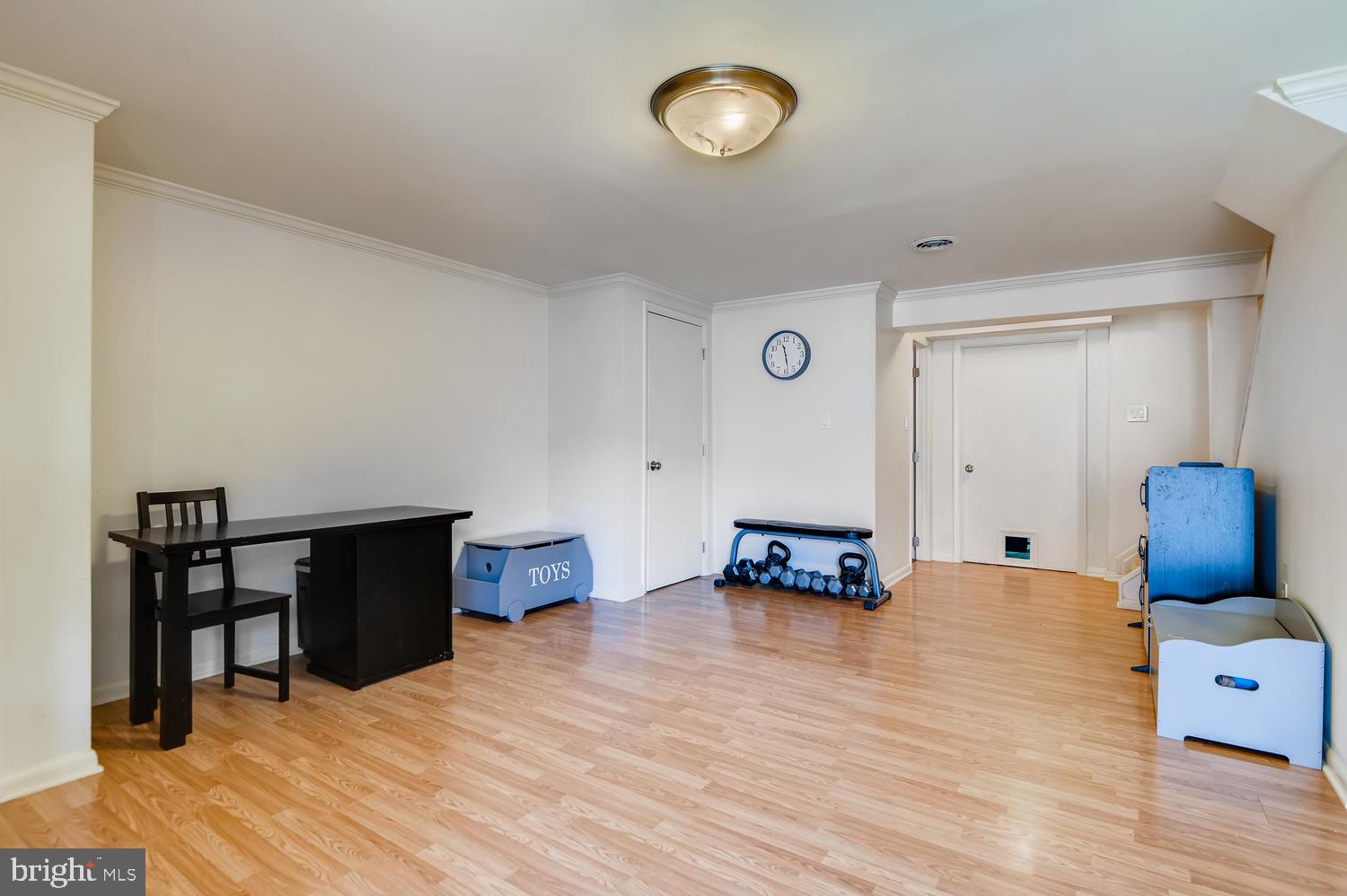 ROLLING CREST - Residential