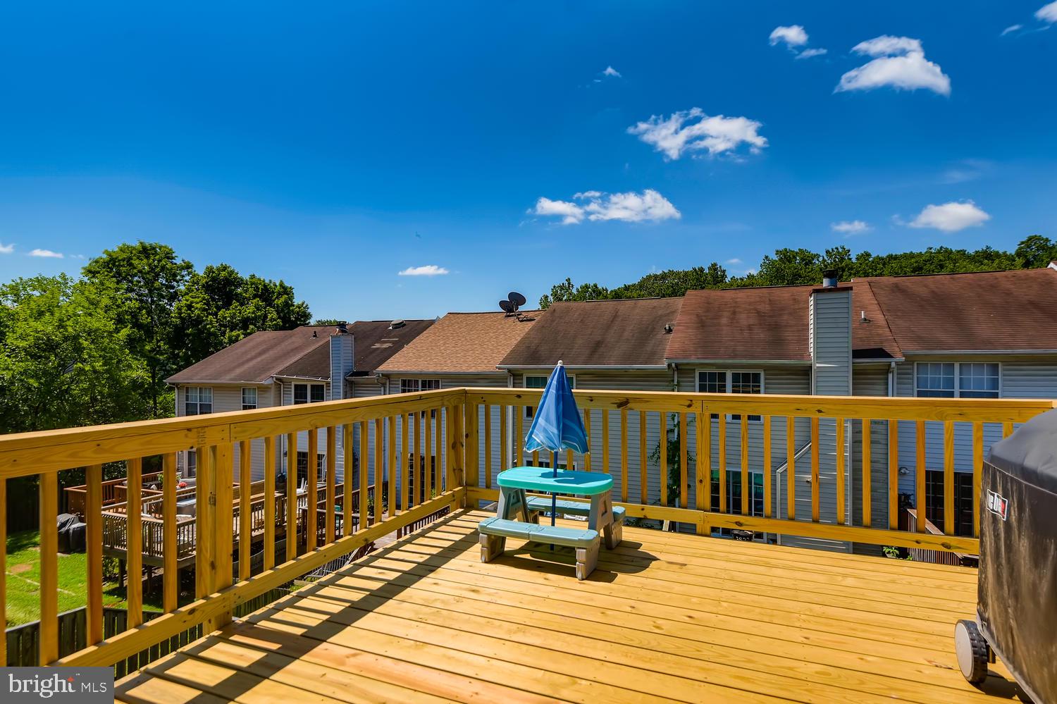 ROLLING CREST - Residential